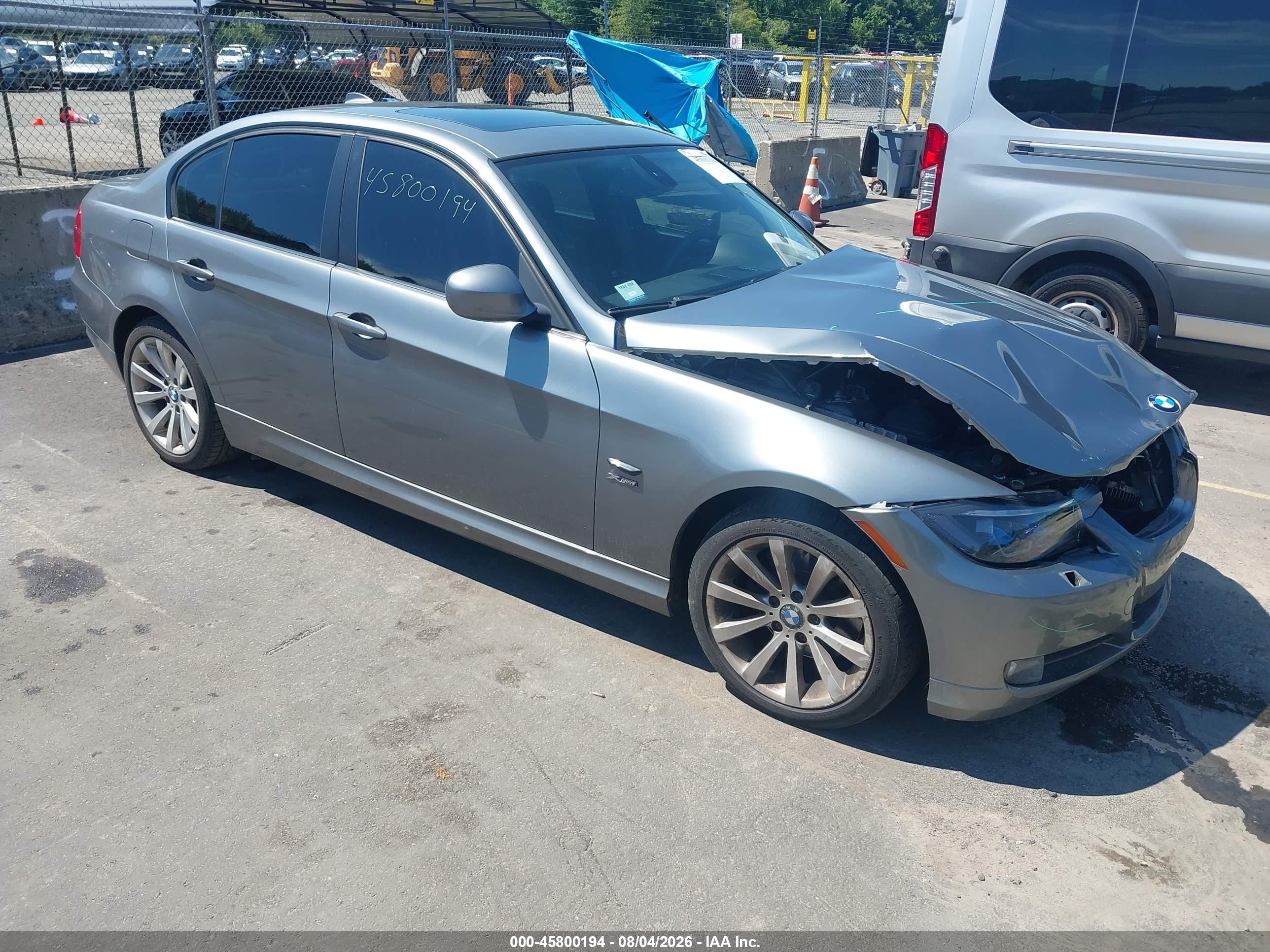 2011 BMW 3 Series 328i xDrive, VIN WBAPK5G57BNN27477 — Front end