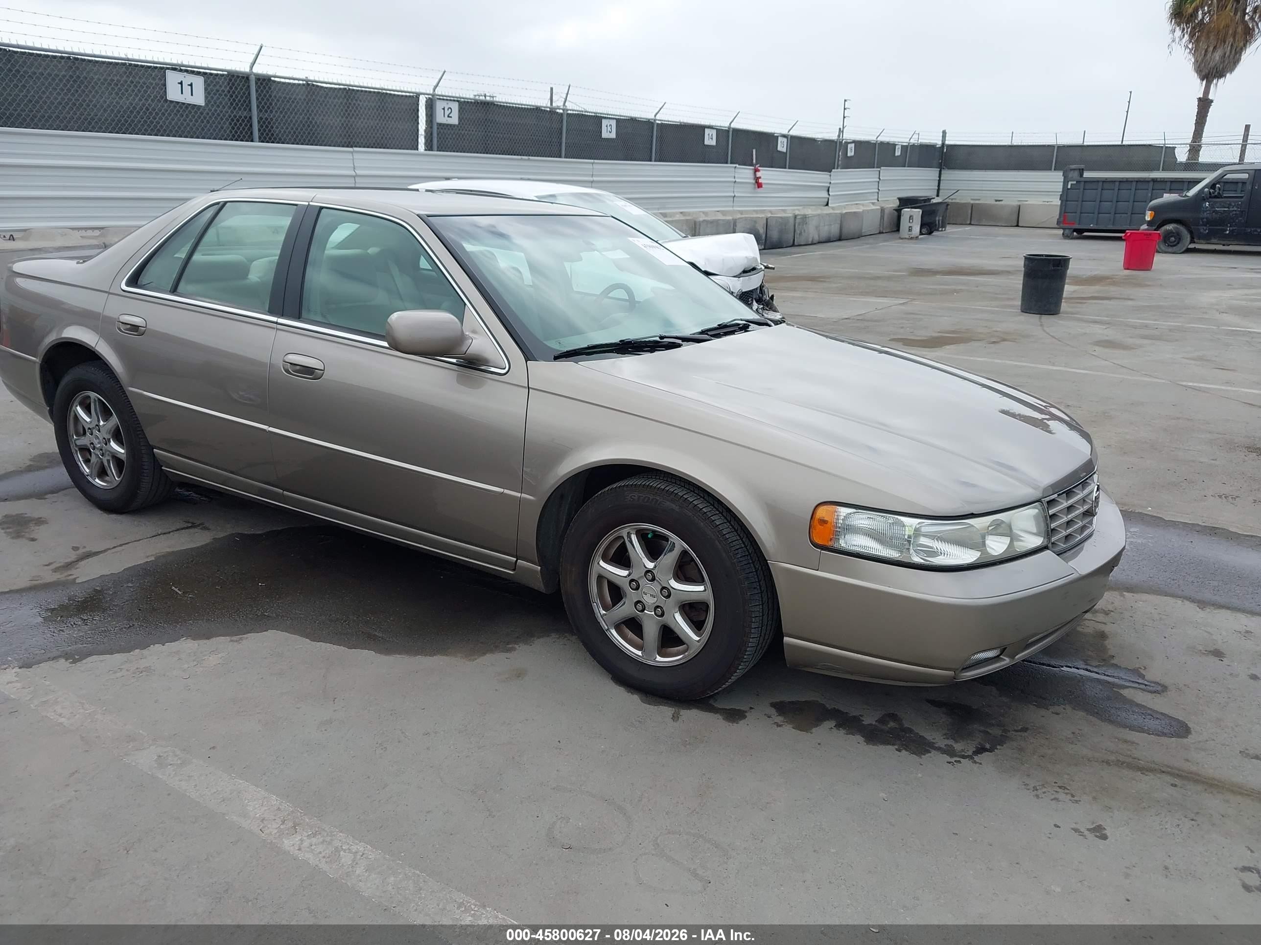 2002 Cadillac Seville Luxury SLS, VIN 1G6KS54Y72U229726 — Normal wear