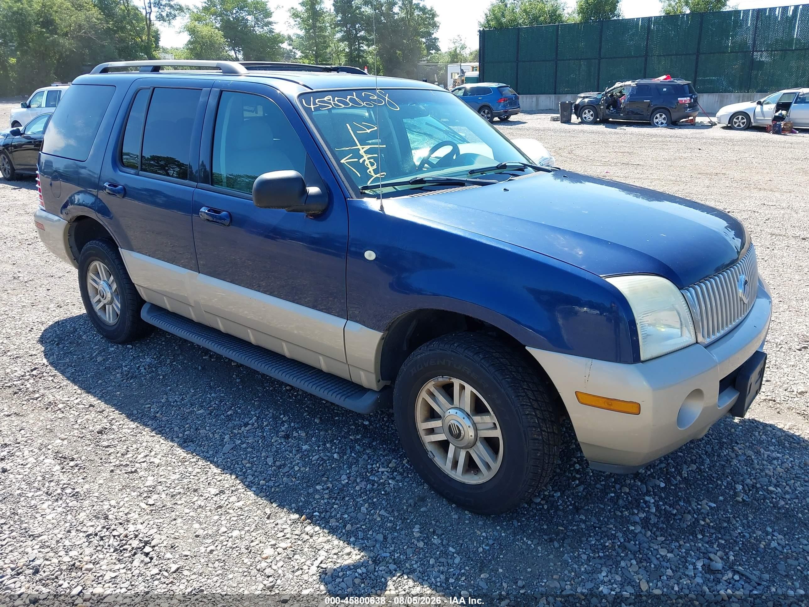 2004 Mercury Mountaineer Convenience, VIN 4M2ZU86K14UJ12348 — Side