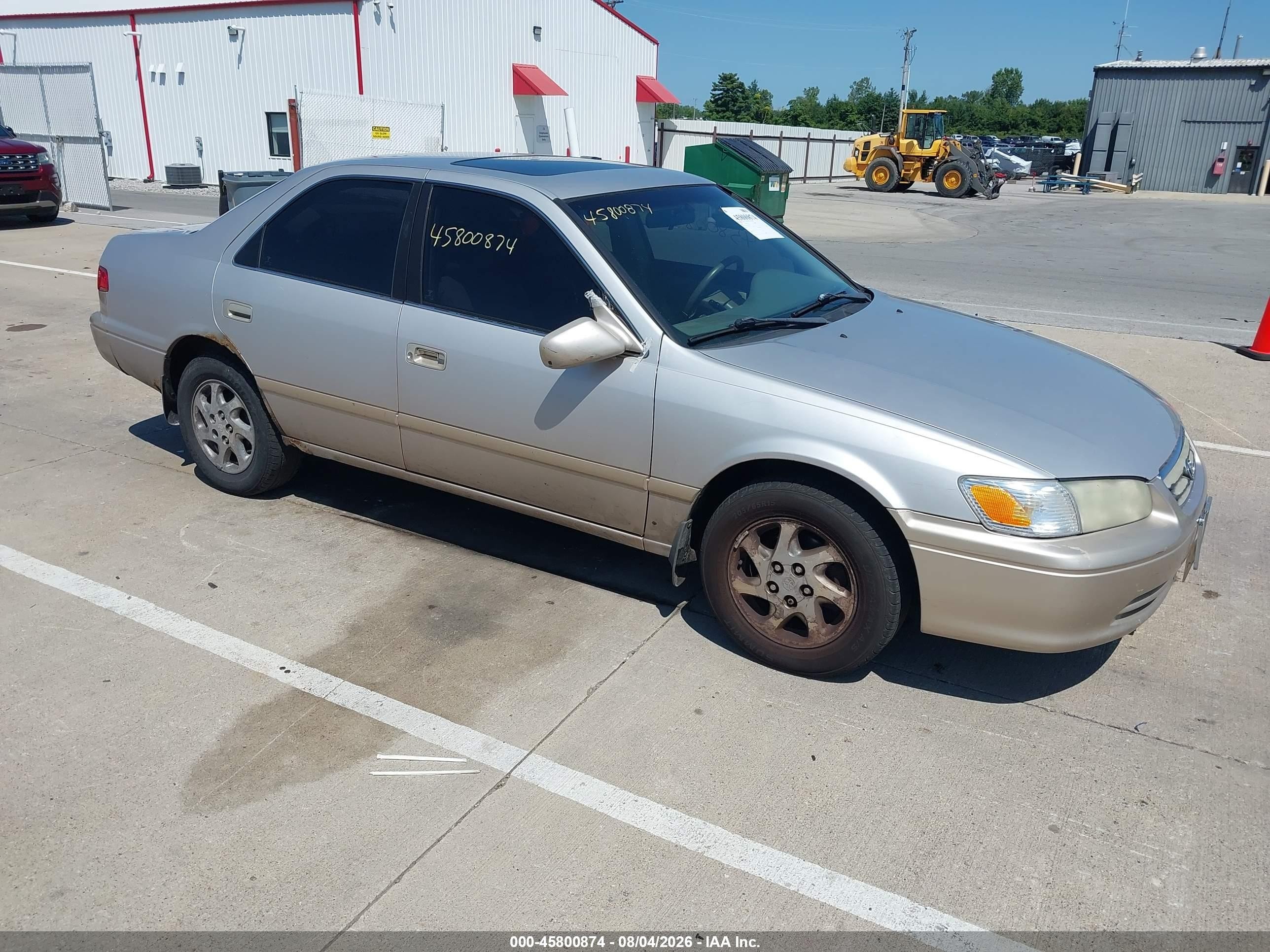 2001 Toyota Camry LE, VIN 4T1BG22KX1U099771 — Normal wear