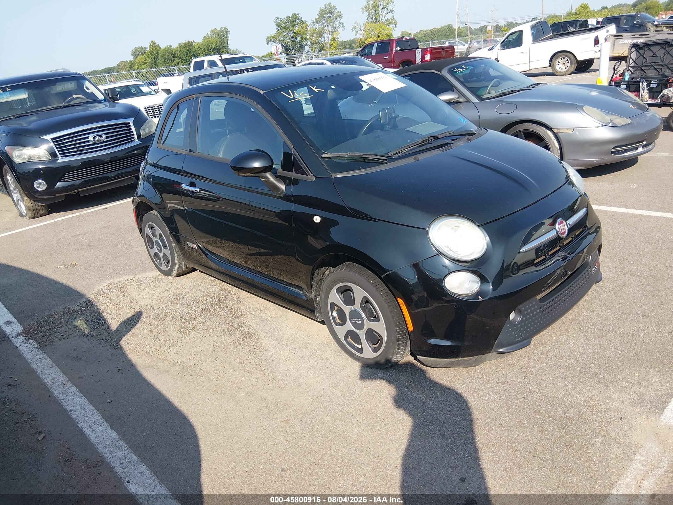 2015 FIAT 500e, VIN 3C3CFFGE5FT709619 — Front end
