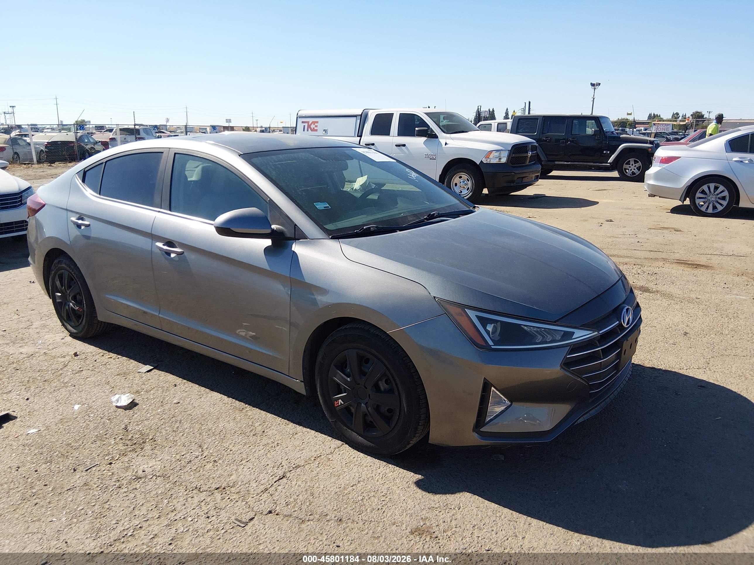2019 Hyundai Elantra SE, VIN KMHD74LF0KU781355 — Normal wear