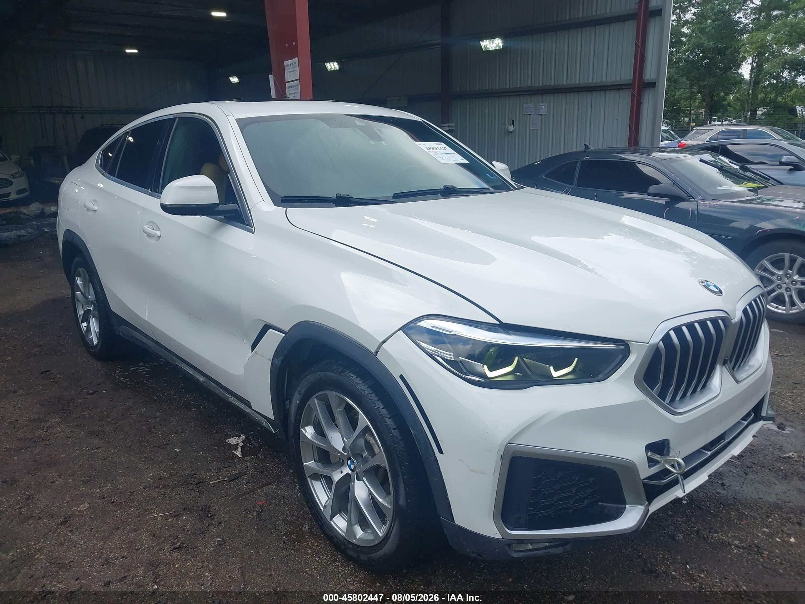 2021 BMW X6 sDrive40i, VIN 5UXCY4C01M9H36165 — Front end