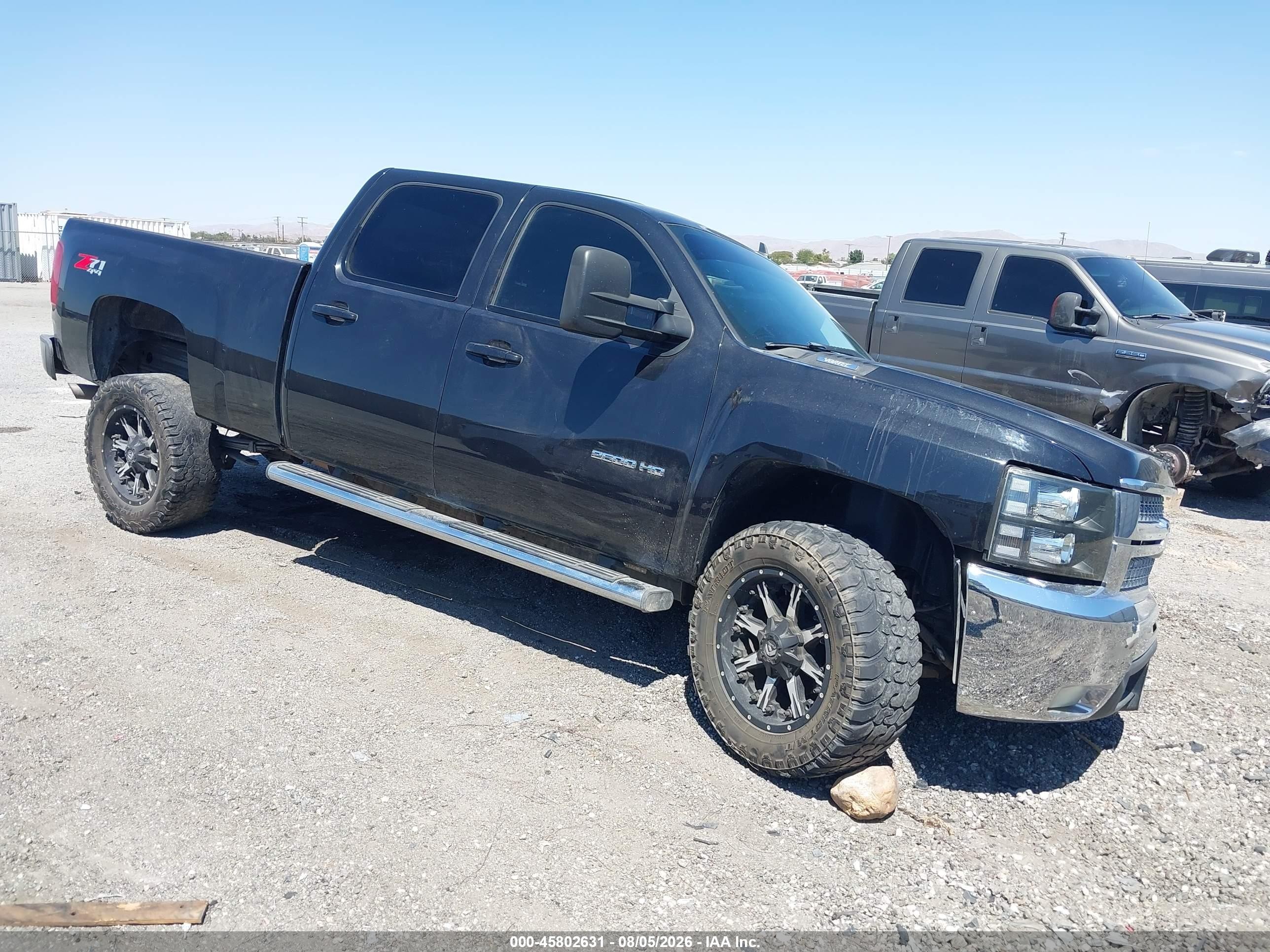 2010 Chevrolet Silverado 2500HD LTZ, VIN 1GC4KYBG8AF137206 — Перед