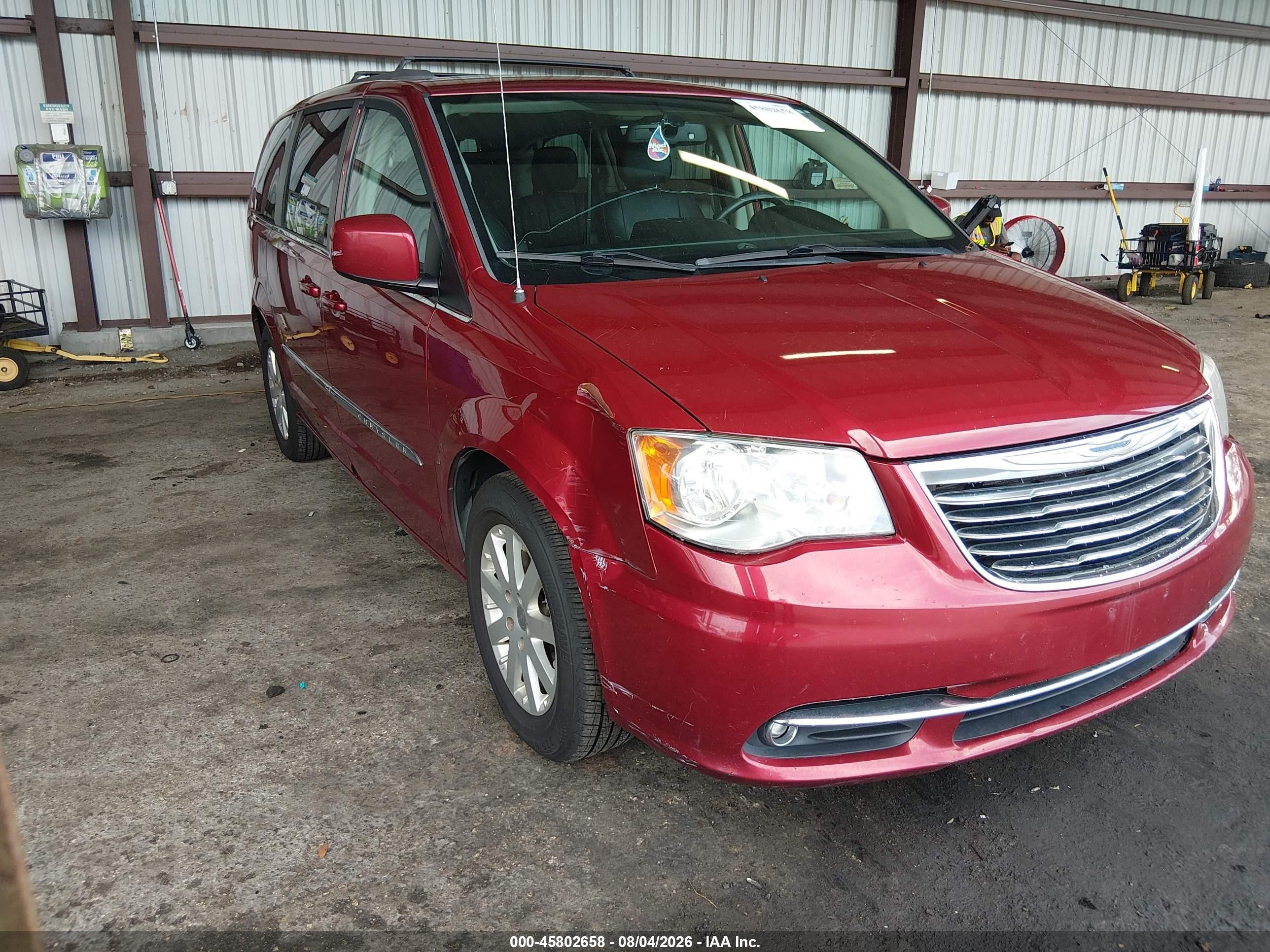 2016 Chrysler Town & Country Touring, VIN 2C4RC1BG4GR229893 — Normal wear