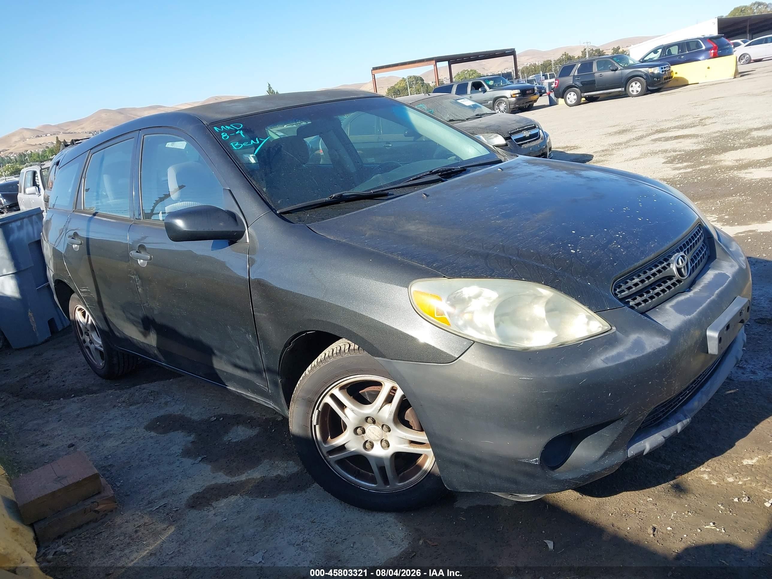 2005 Toyota Matrix STD, VIN 2T1KR32E75C505314 — Normal wear