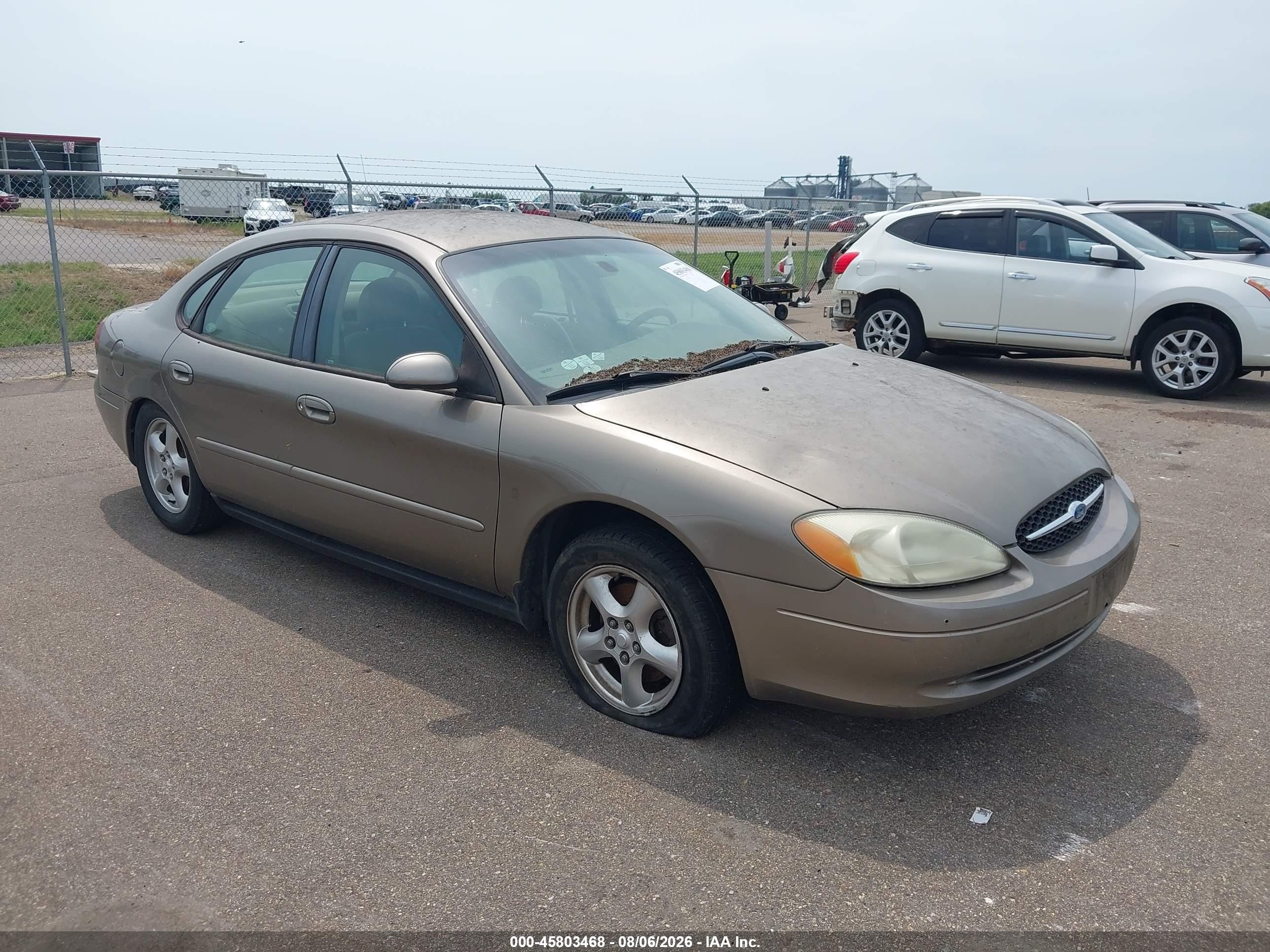 2002 Ford Taurus SES Standard, VIN 1FAFP55222A268824 — Normal wear