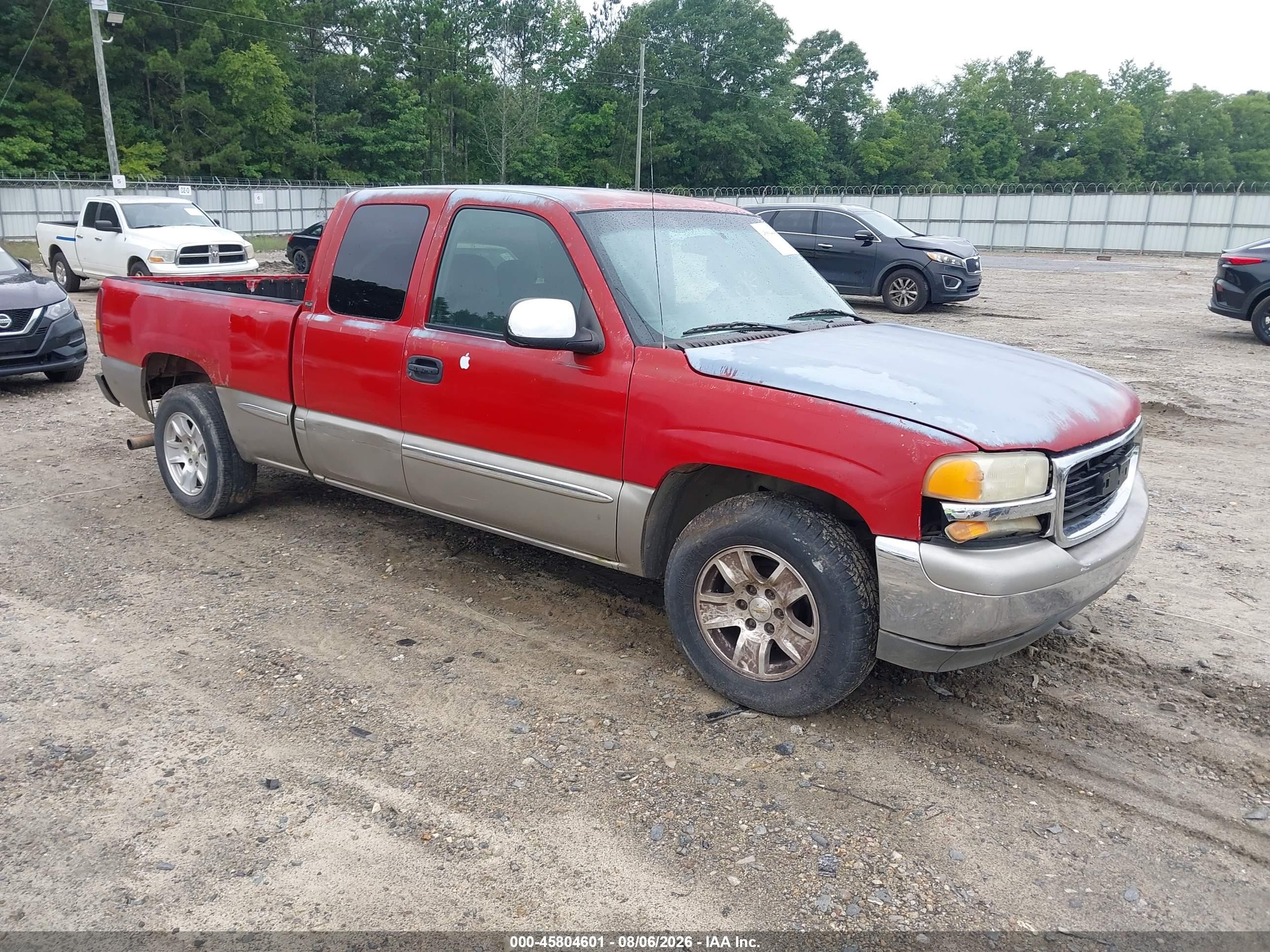 2002 GMC Sierra 1500 SLE, VIN 2GTEC19V721152964 — Normal wear