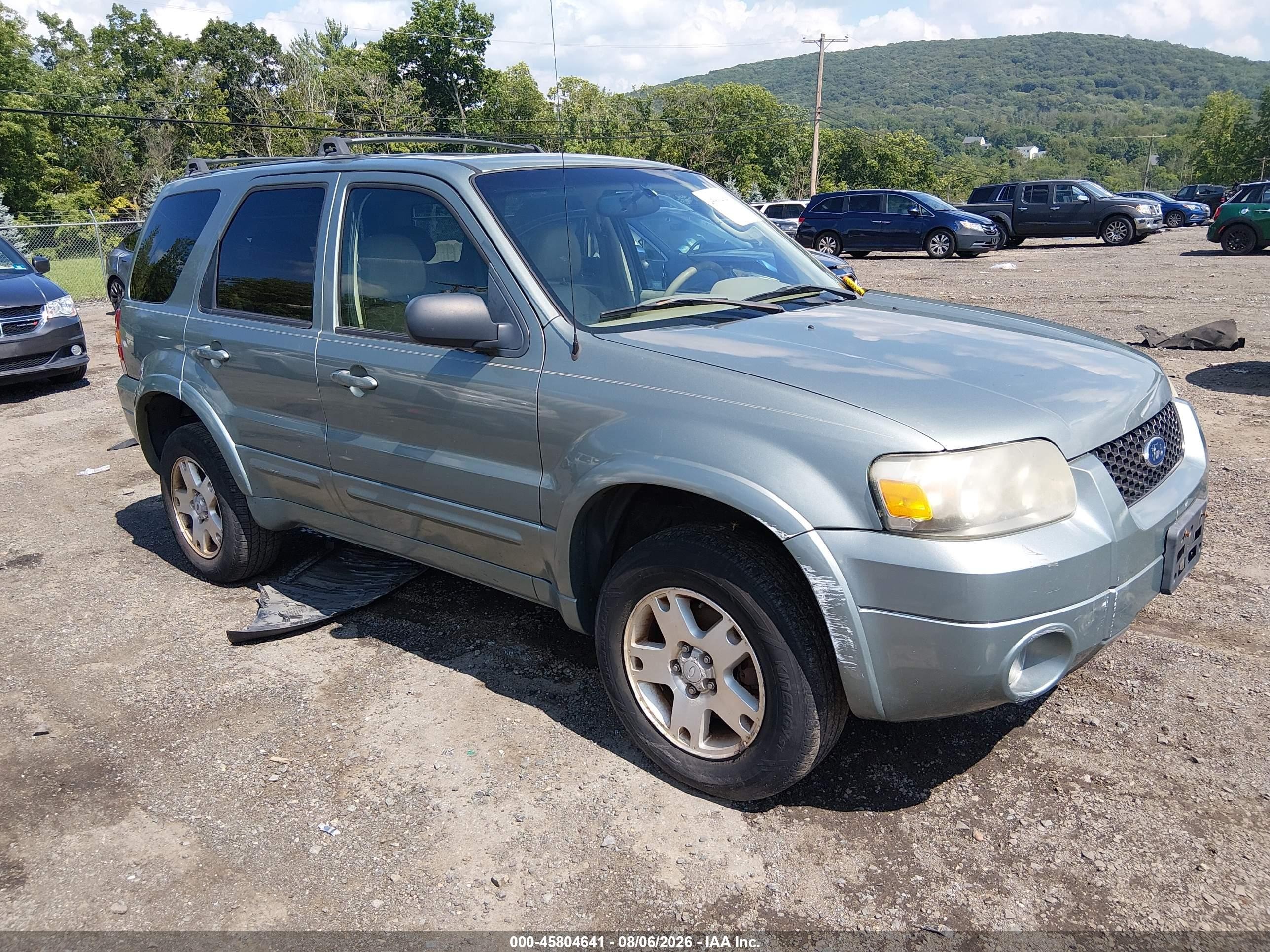 2006 Ford Escape Limited, VIN 1FMYU94136KB07387 — Normal wear