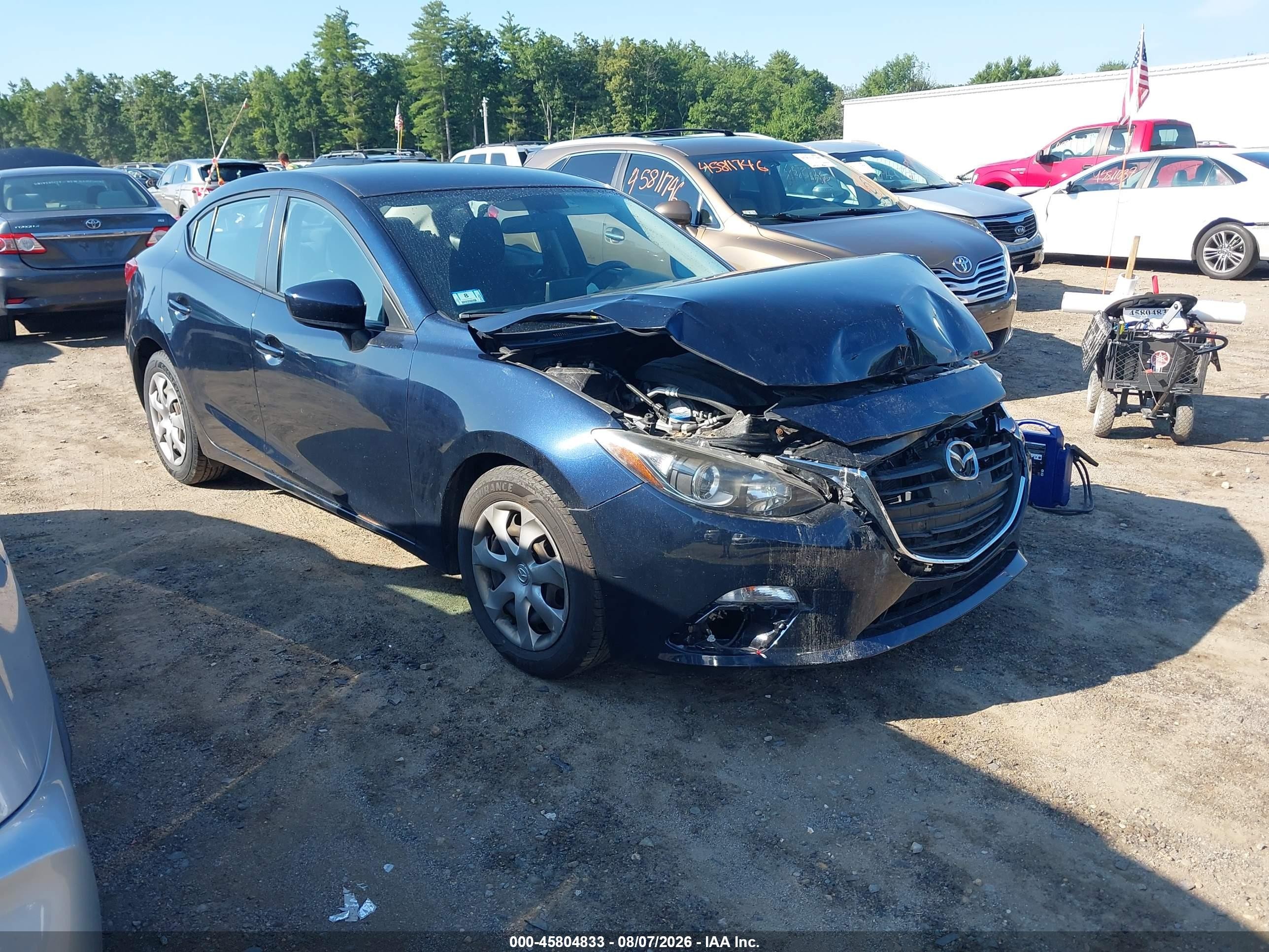 2016 Mazda 3 i Sport, VIN JM1BM1T79G1292067 — Перед