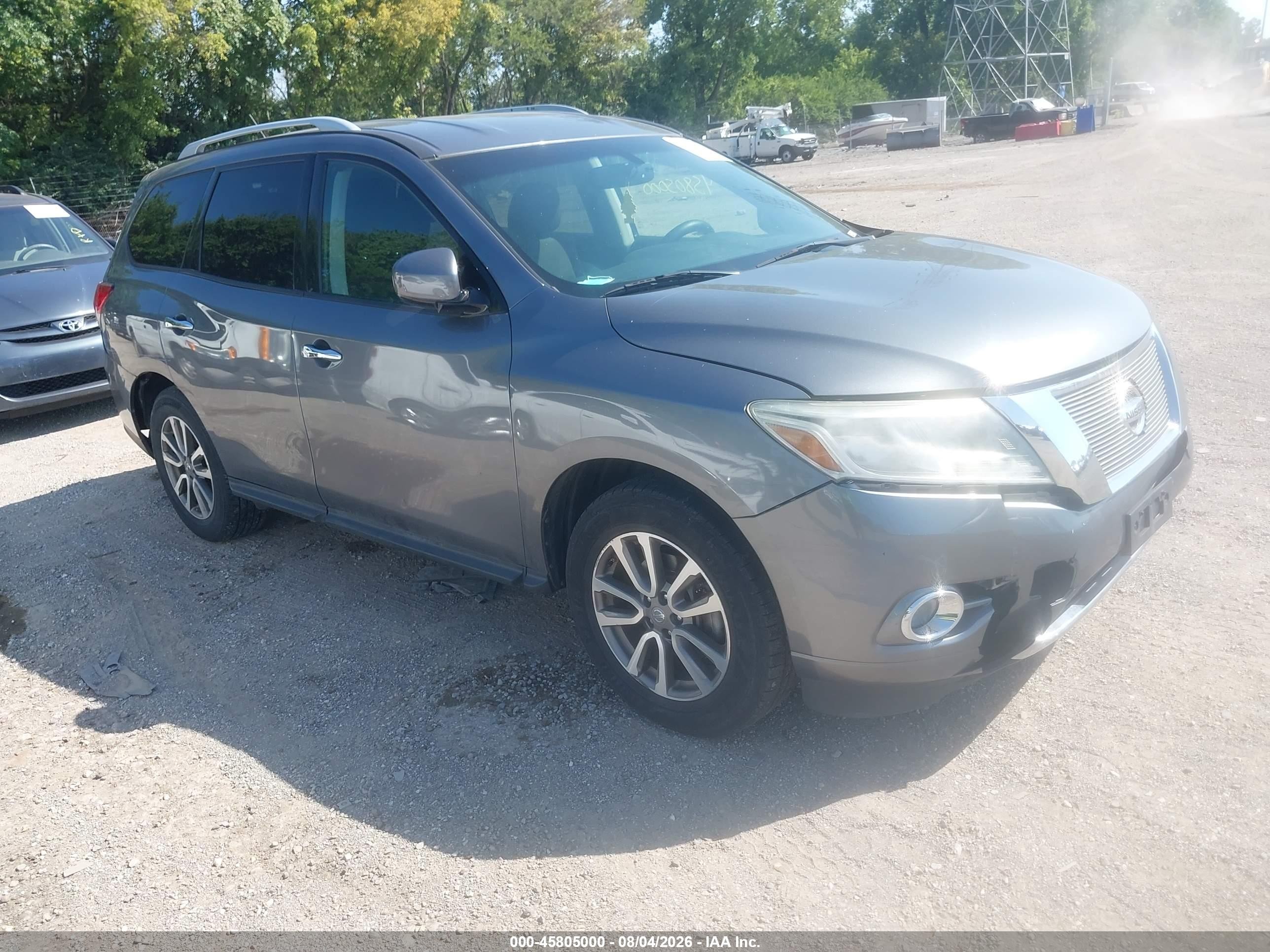 2015 Nissan Pathfinder Platinum, VIN 5N1AR2MM2FC640233 — Normal wear