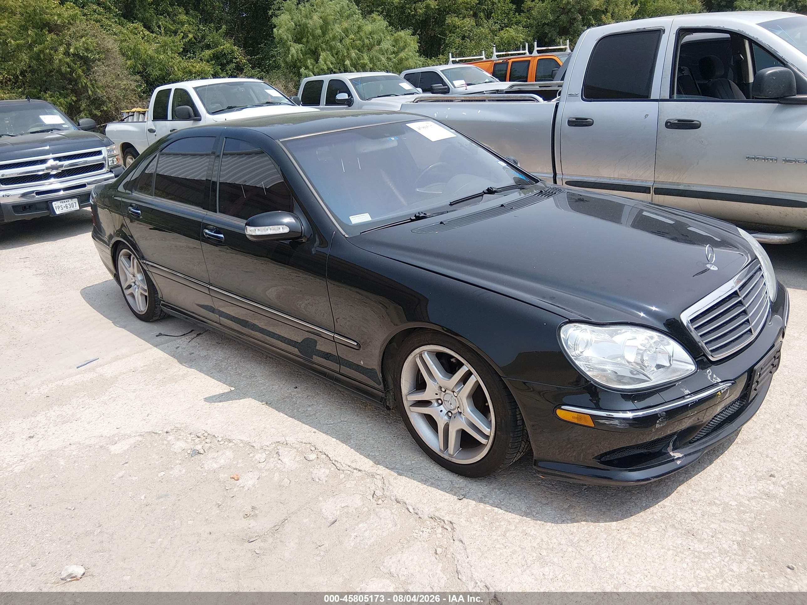 2006 Mercedes-Benz S 500, VIN WDBNG75J06A465584 — Normal wear