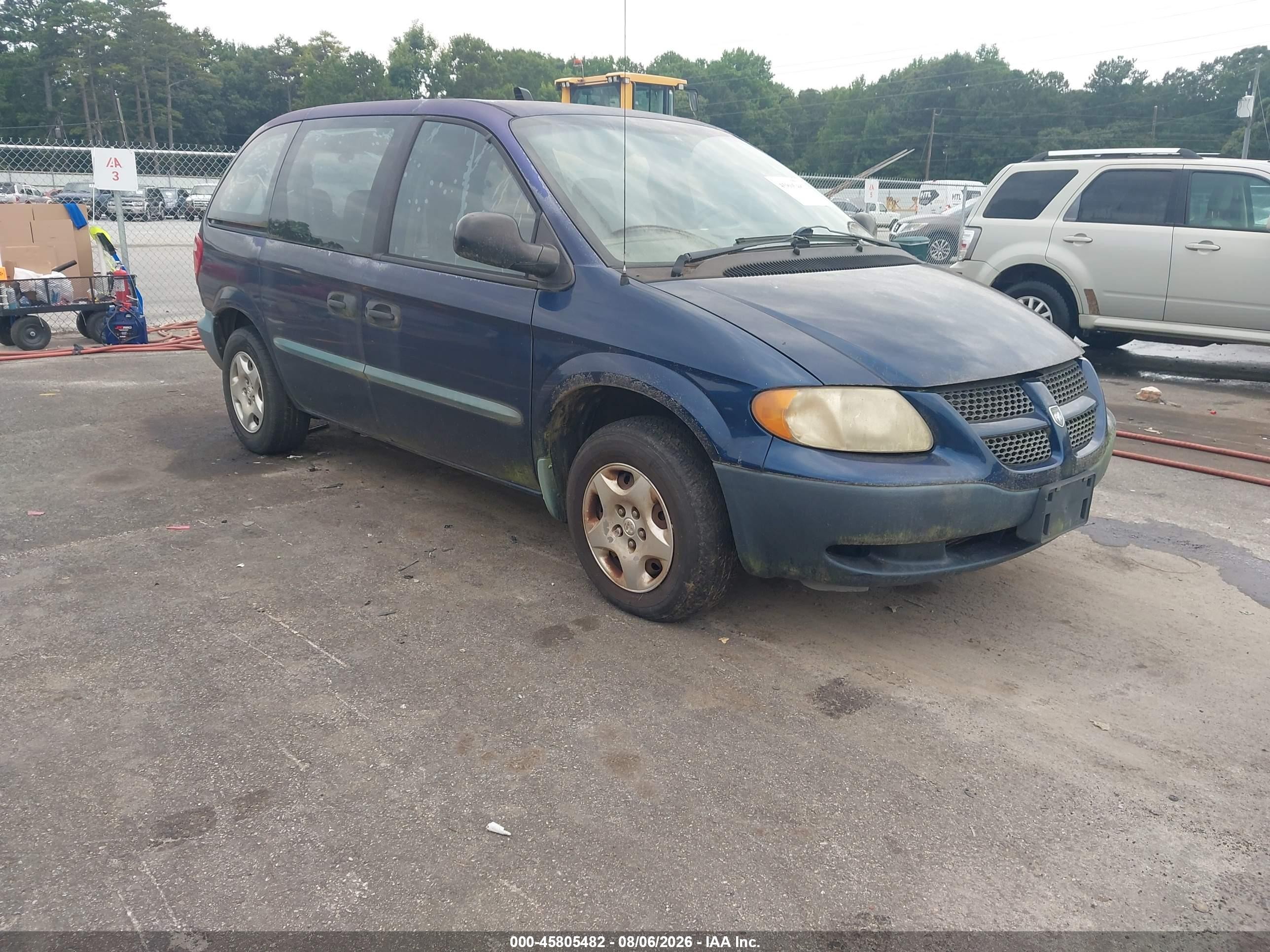 2002 Dodge Caravan SE, VIN 1B4GP25392B739316 — Зад