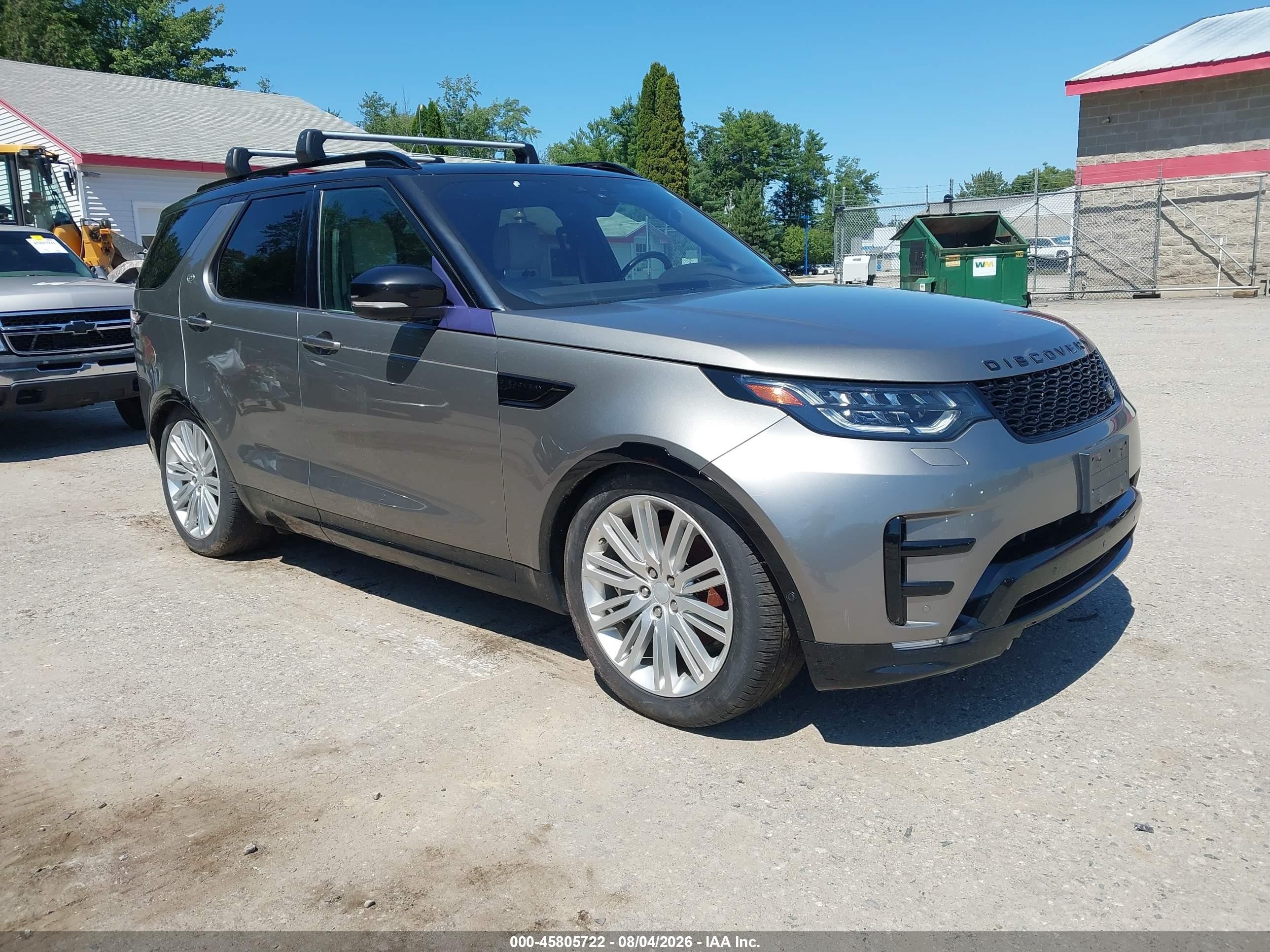 2018 Land Rover Discovery HSE Luxury, VIN SALRT2RV3JA053837 — Normal wear