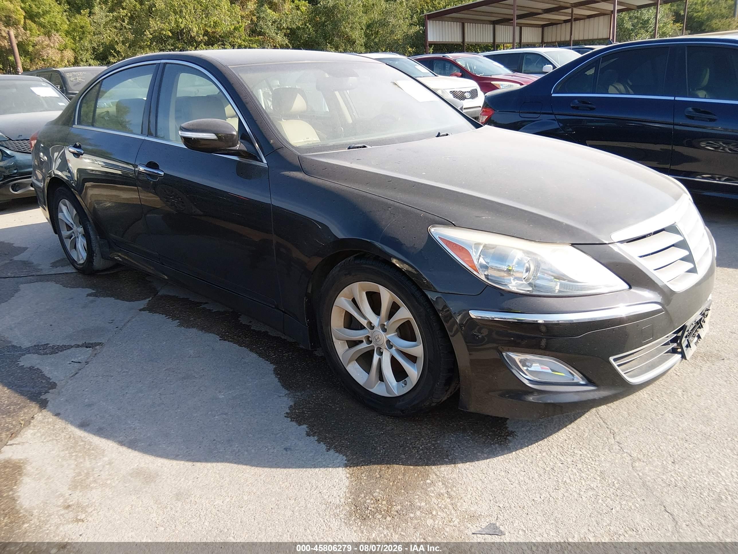 2013 Hyundai Genesis 3.8L, VIN KMHGC4DD7DU243115 — Normal wear
