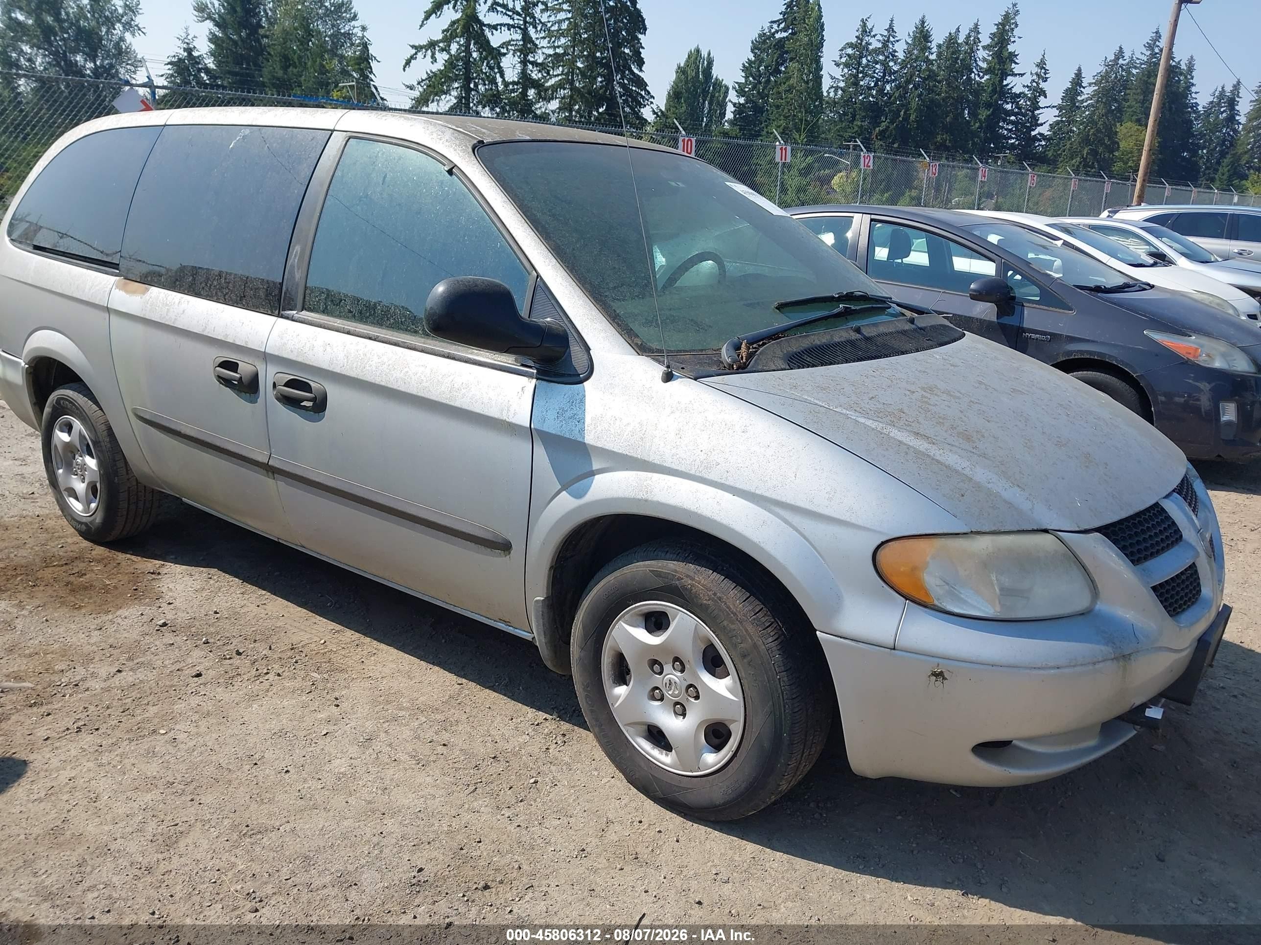 2003 Dodge Caravan SE, VIN 1D4GP24363B210172 — Normal wear