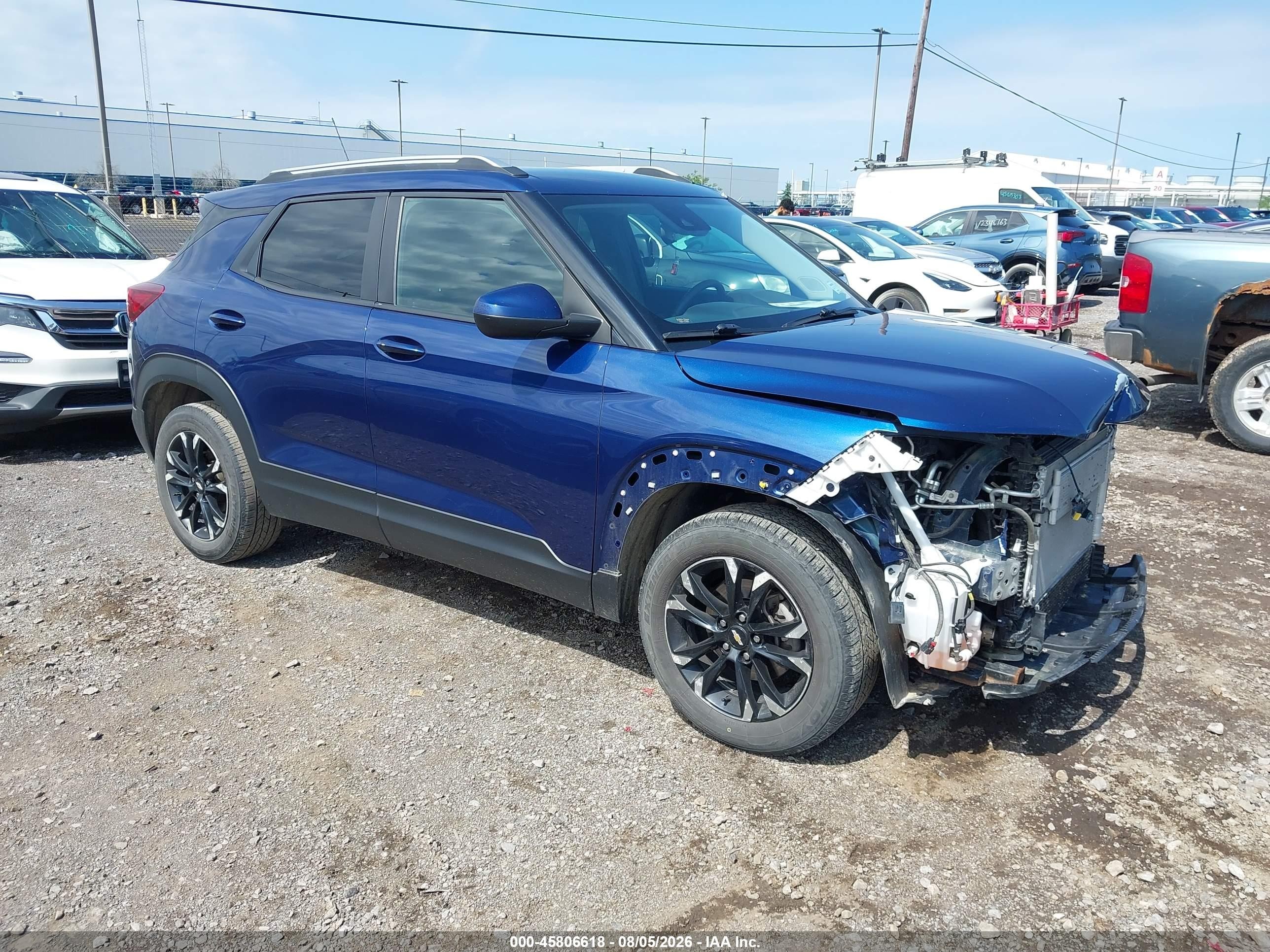 2022 Chevrolet TrailBlazer LT, VIN KL79MPSL2NB021937 — Front end