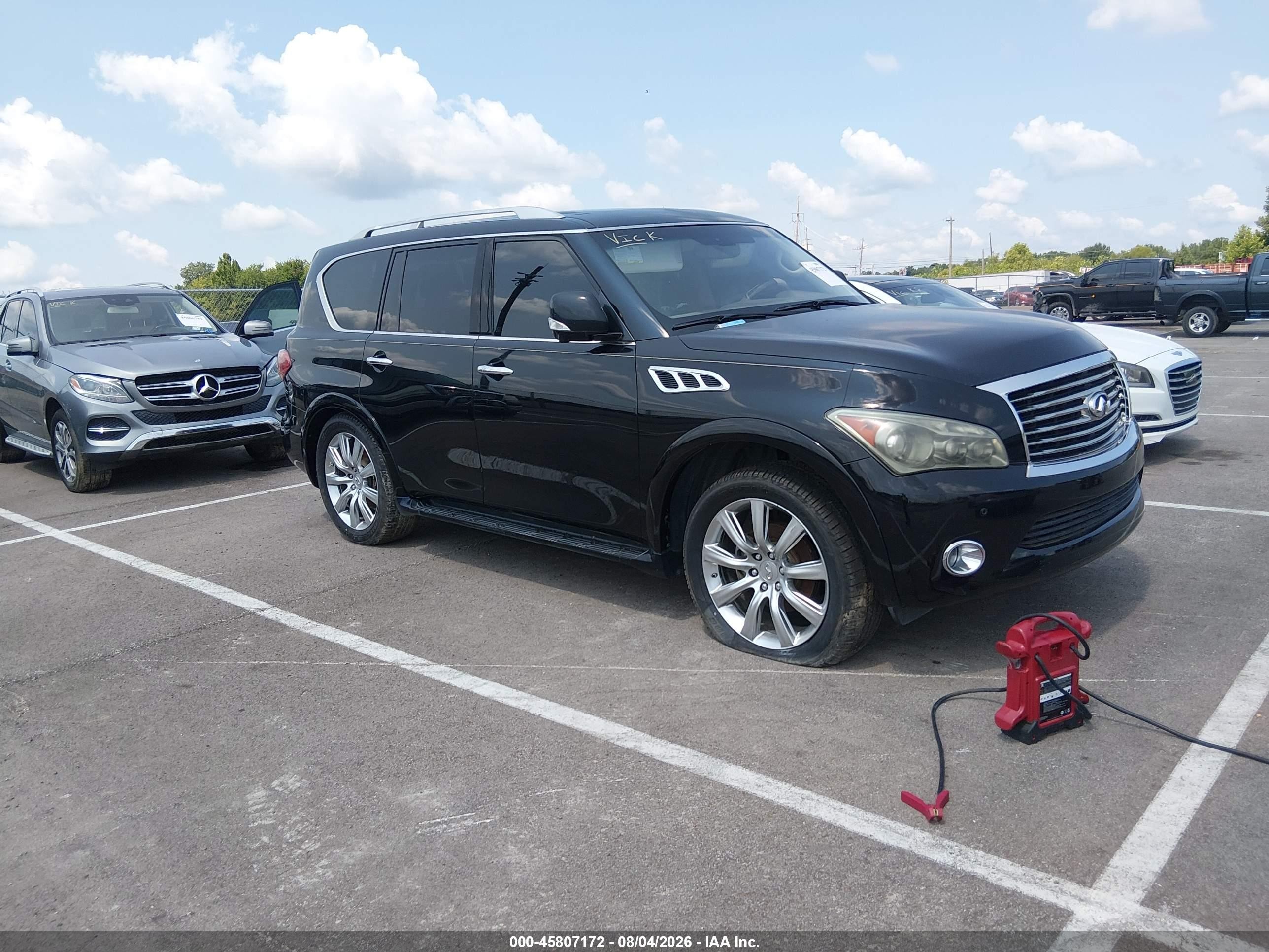 2011 Infiniti QX56 7-passenger, VIN JN8AZ2NF2B9503714 — Normal wear