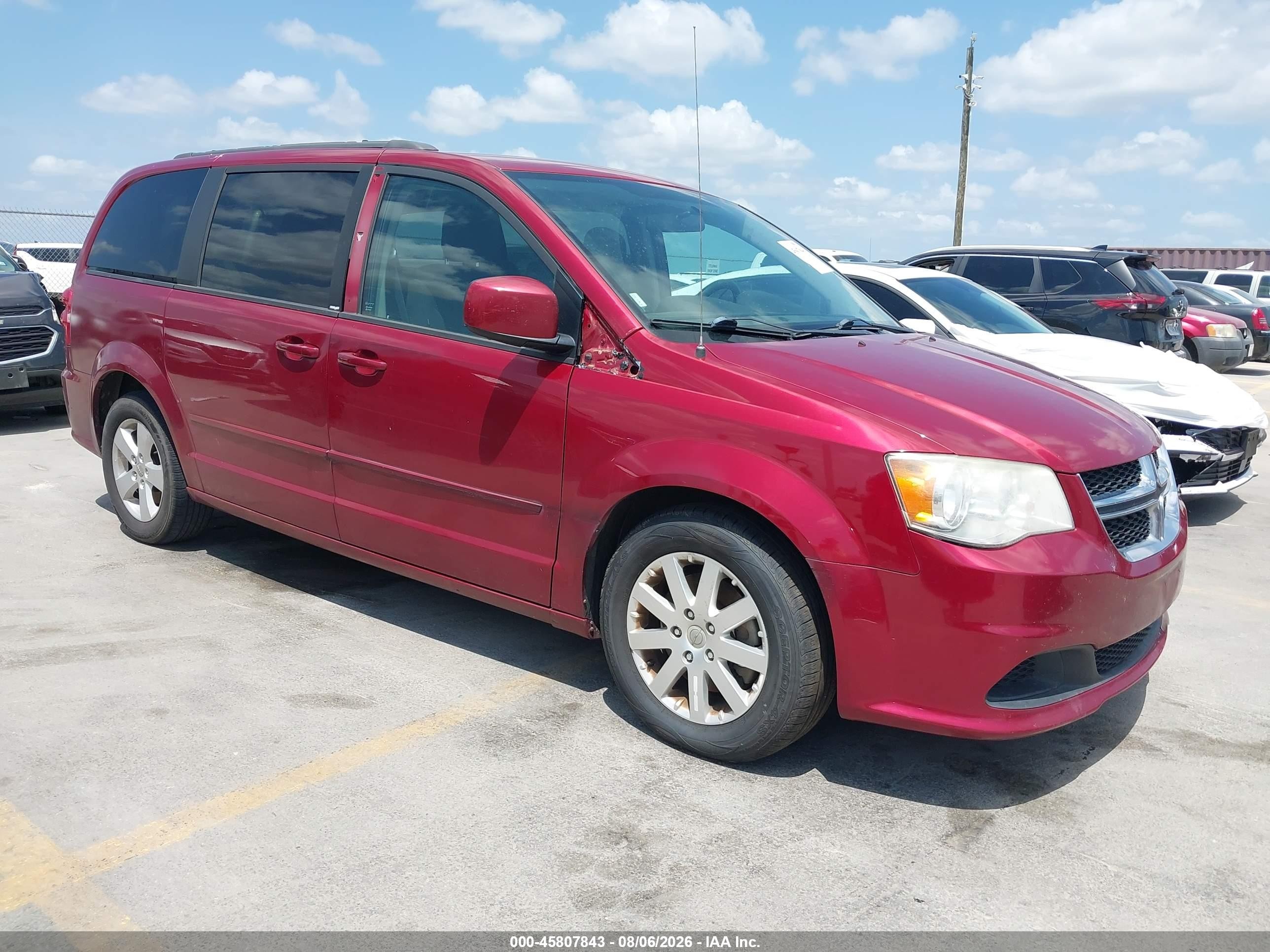 2014 Dodge Grand Caravan SXT, VIN 2C4RDGCG5ER213939 — Normal wear