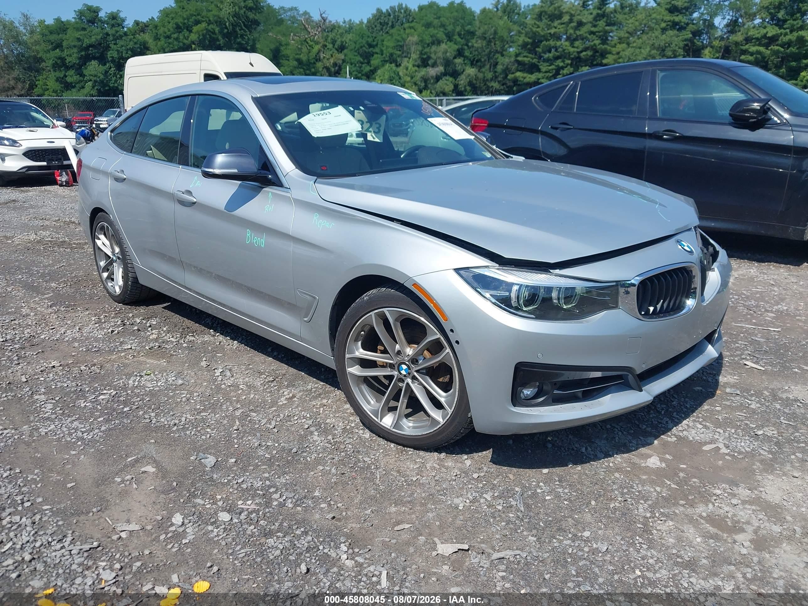 2018 BMW 3 Series 330i xDrive, VIN WBA8Z9C52JG827881 — Front end