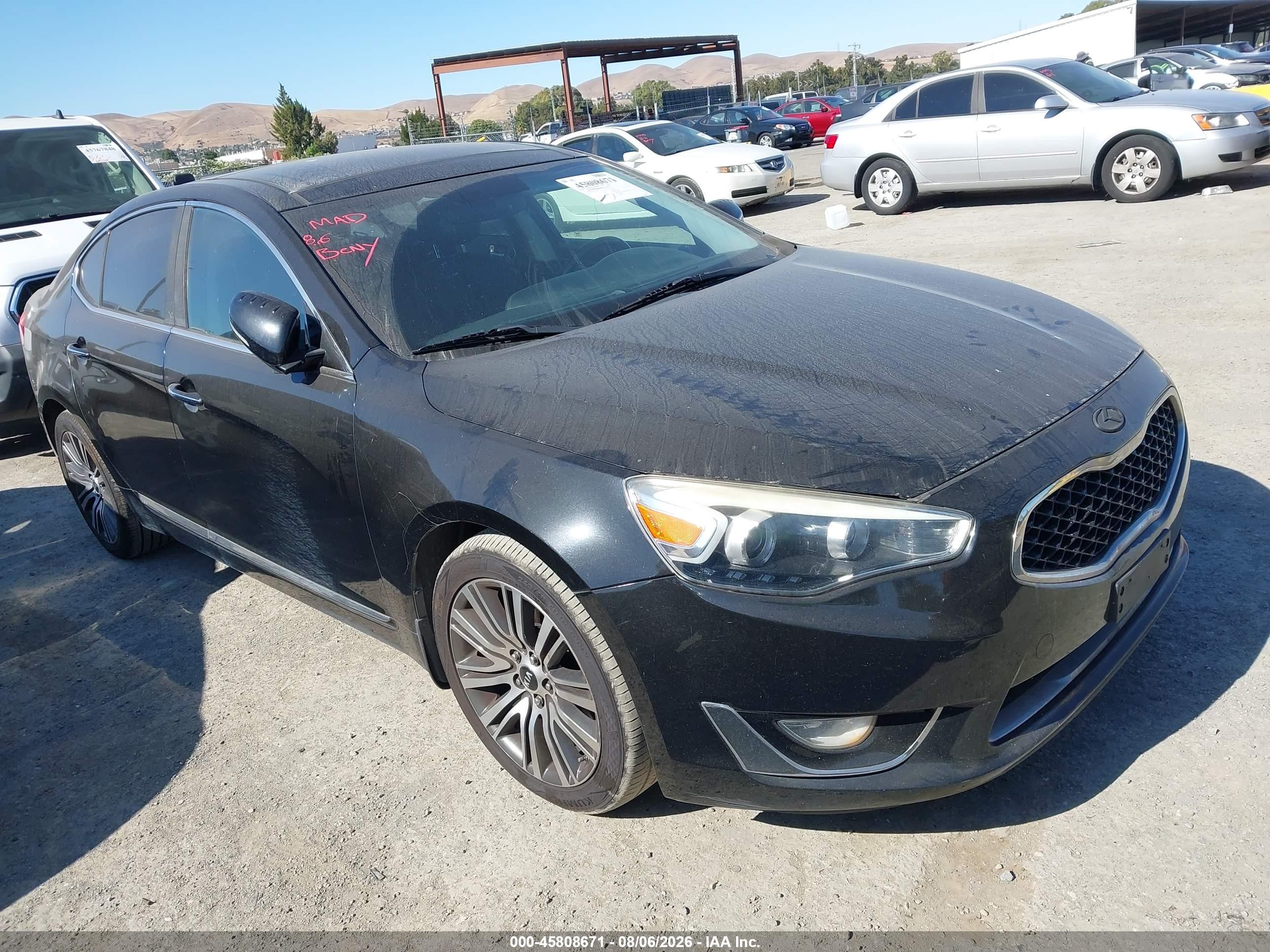 2014 Kia Cadenza Premium, VIN KNALN4D74E5138855 — Normal wear