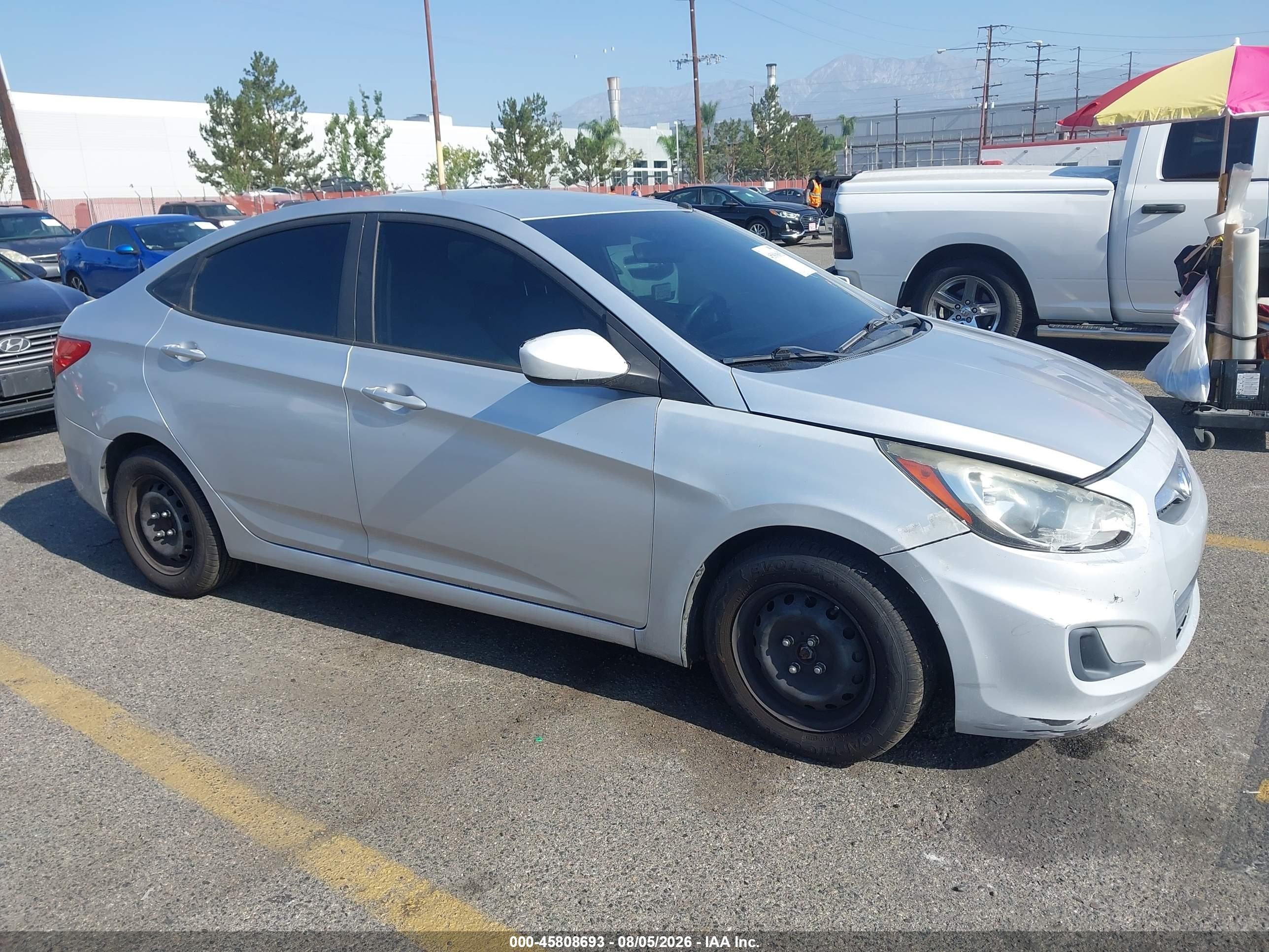 2014 Hyundai Accent GLS, VIN KMHCT4AE9EU715120 — Normal wear