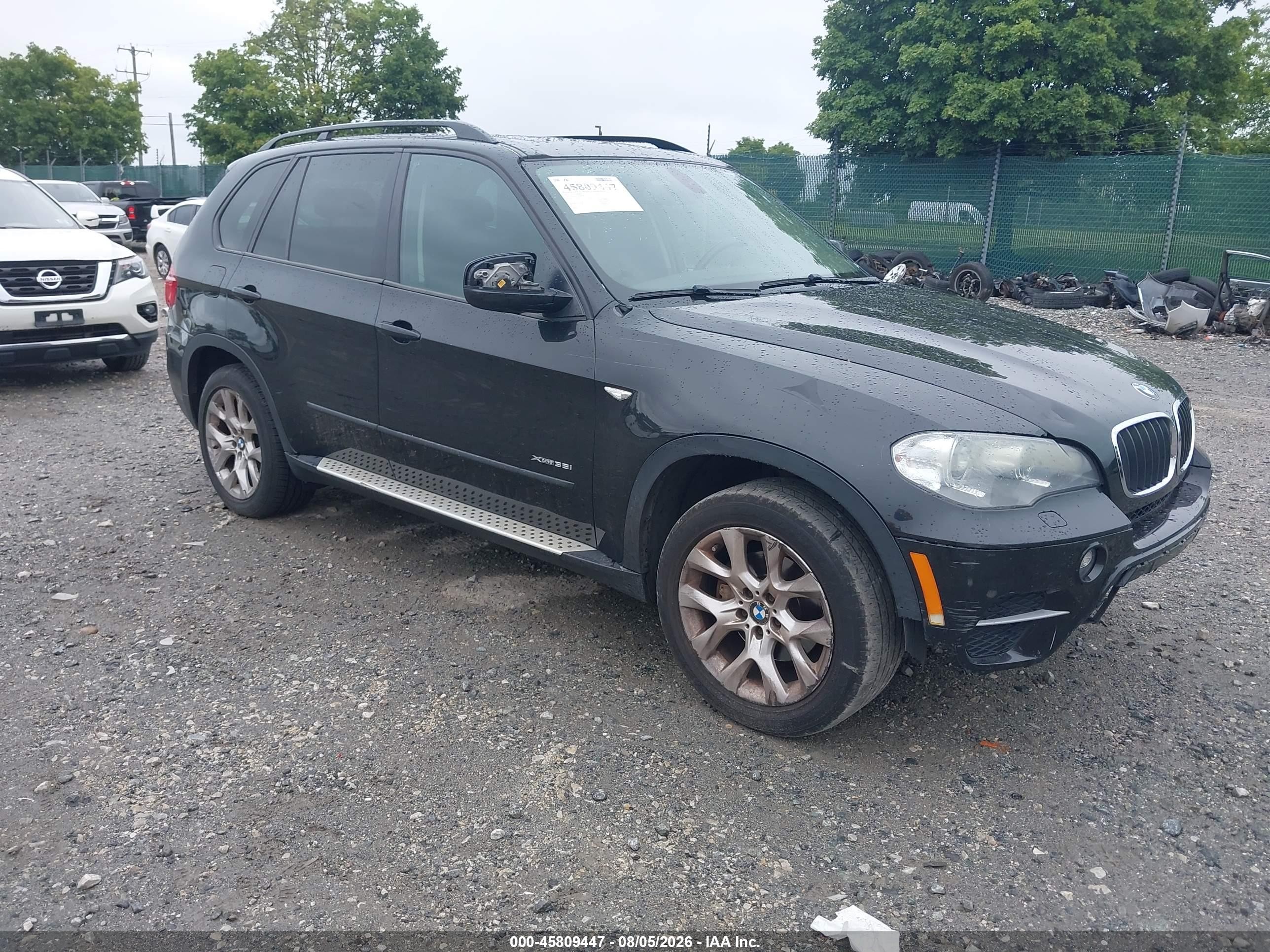 2013 BMW X5 xDrive35i, VIN 5UXZV4C5XD0B00217 — Front end