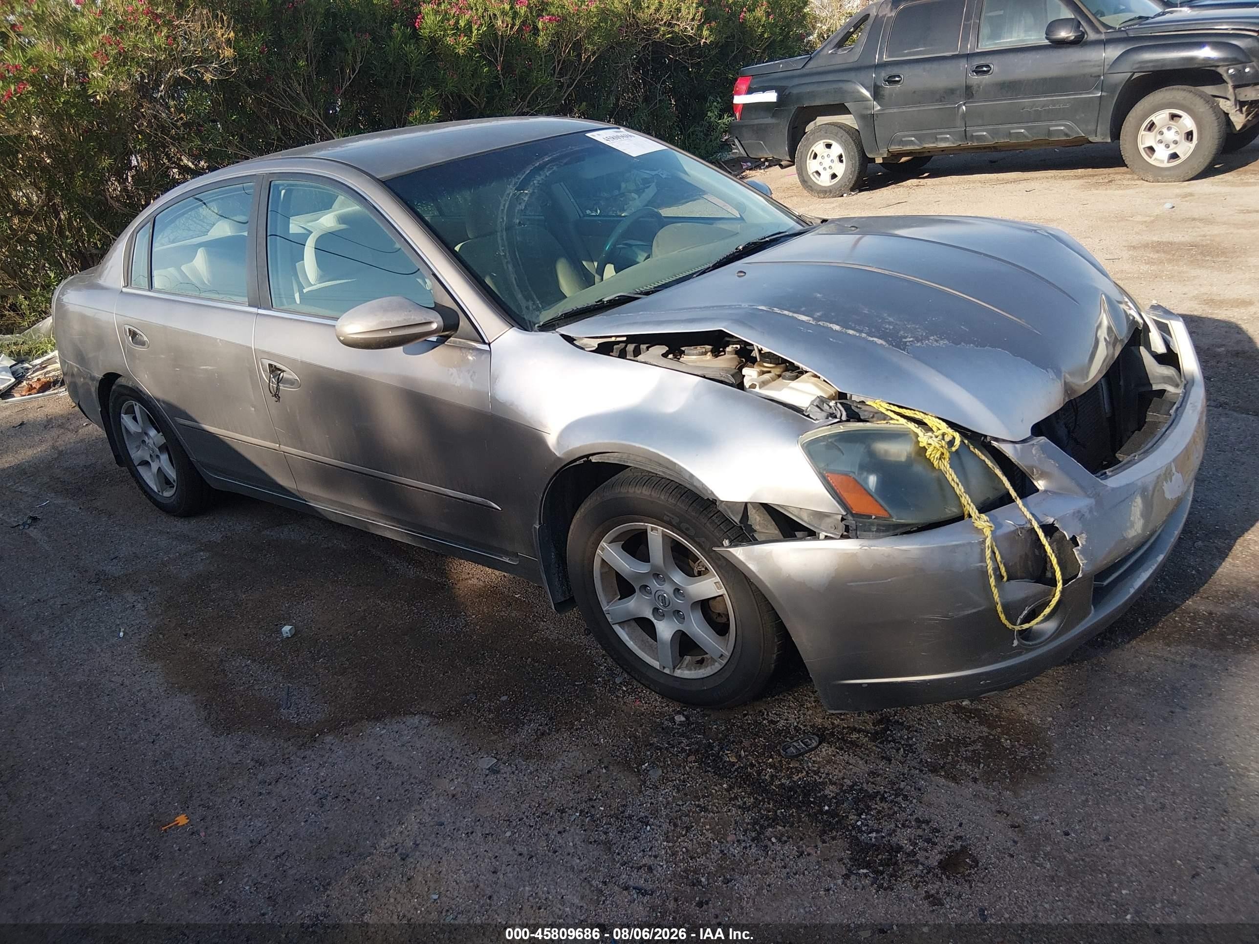 2005 Nissan Altima S, VIN 1N4AL11E95C133606 — Перед