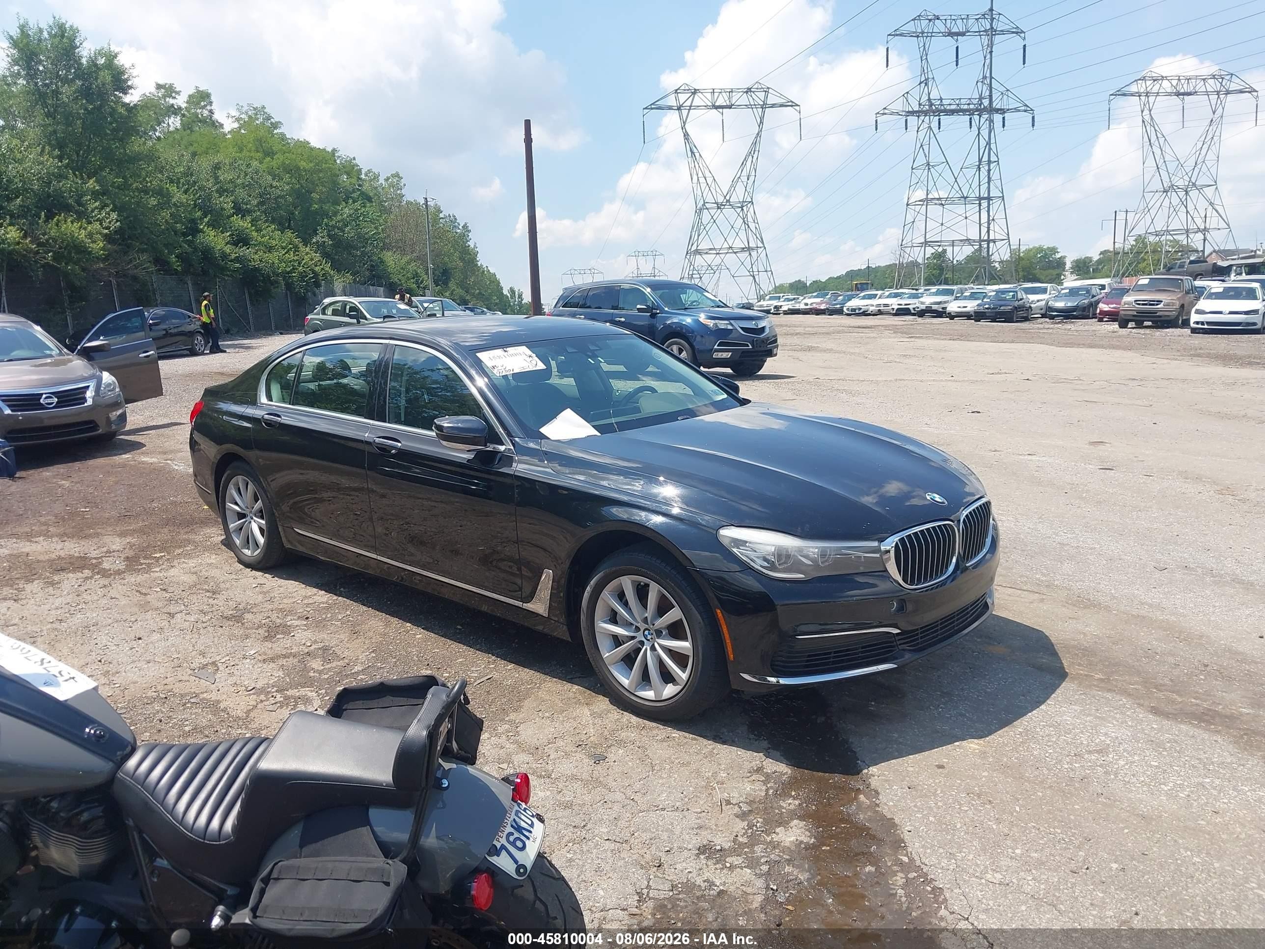 2019 BMW 7 Series 740i xDrive, VIN WBA7E4C56KGV28373 — Front end