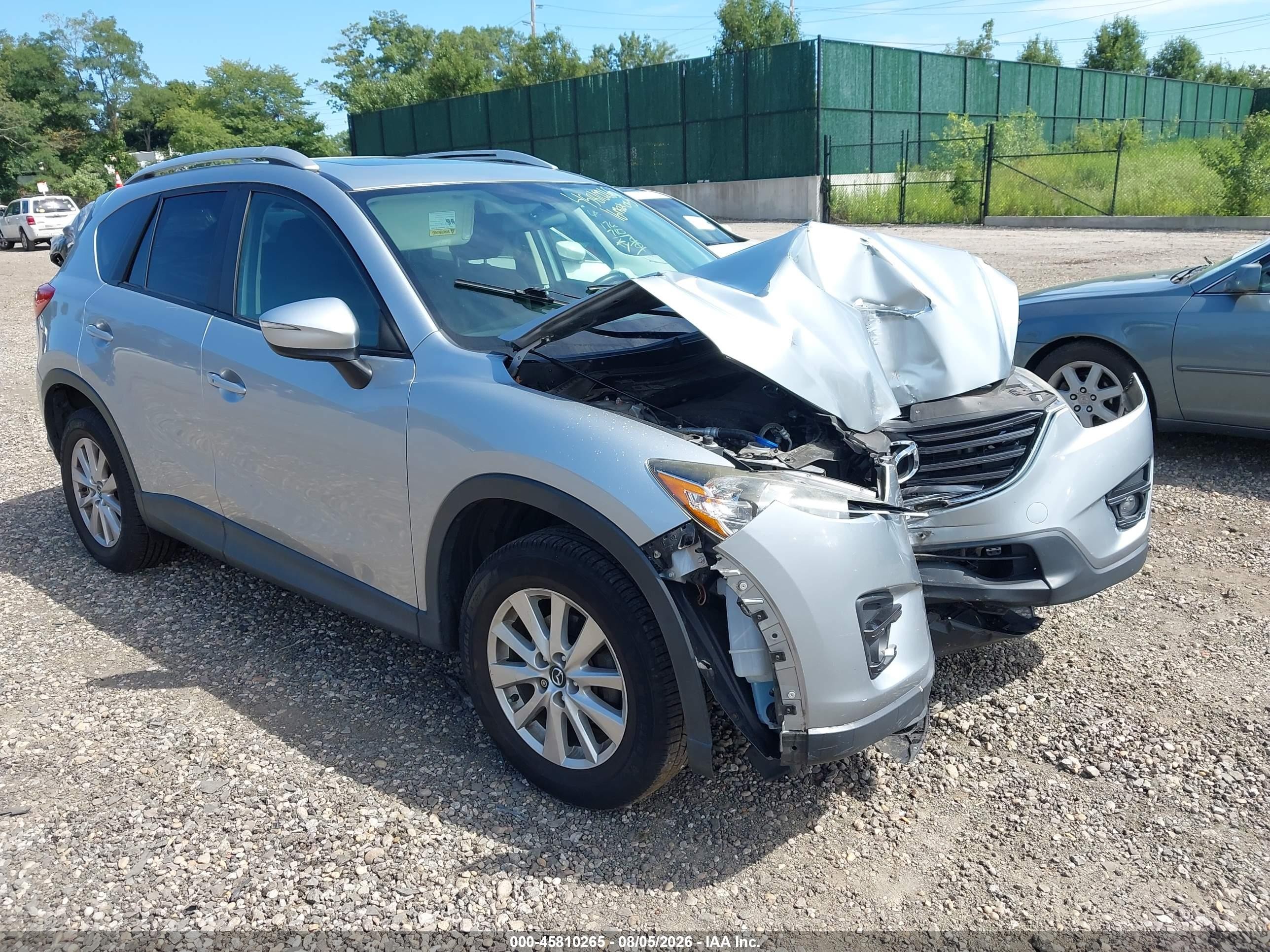 2016 Mazda CX-5 Touring, VIN JM3KE4CY3G0757432 — Перед
