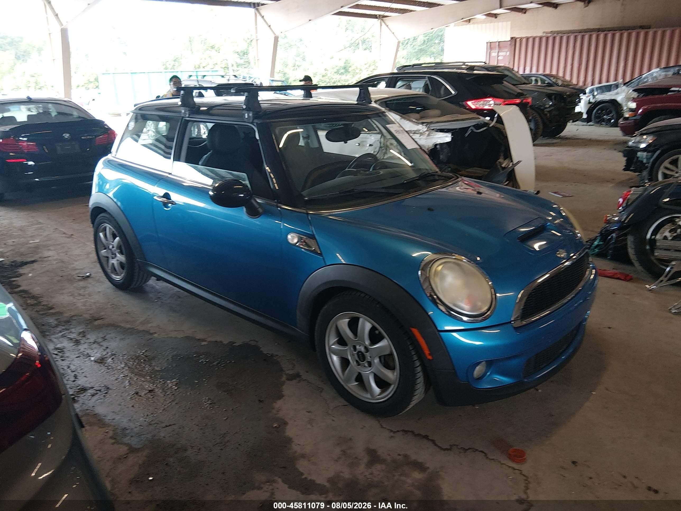 2009 MINI Hardtop S, VIN WMWMF73559TW88117 — Обычный износ