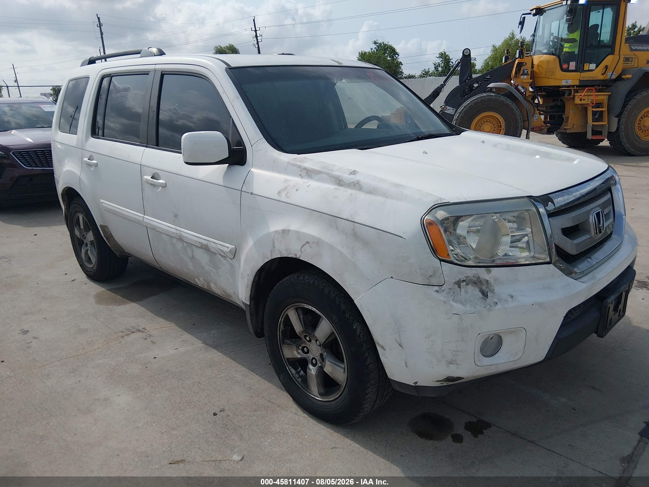 2009 Honda Pilot EX, VIN 5FNYF38479B011358 — Front end