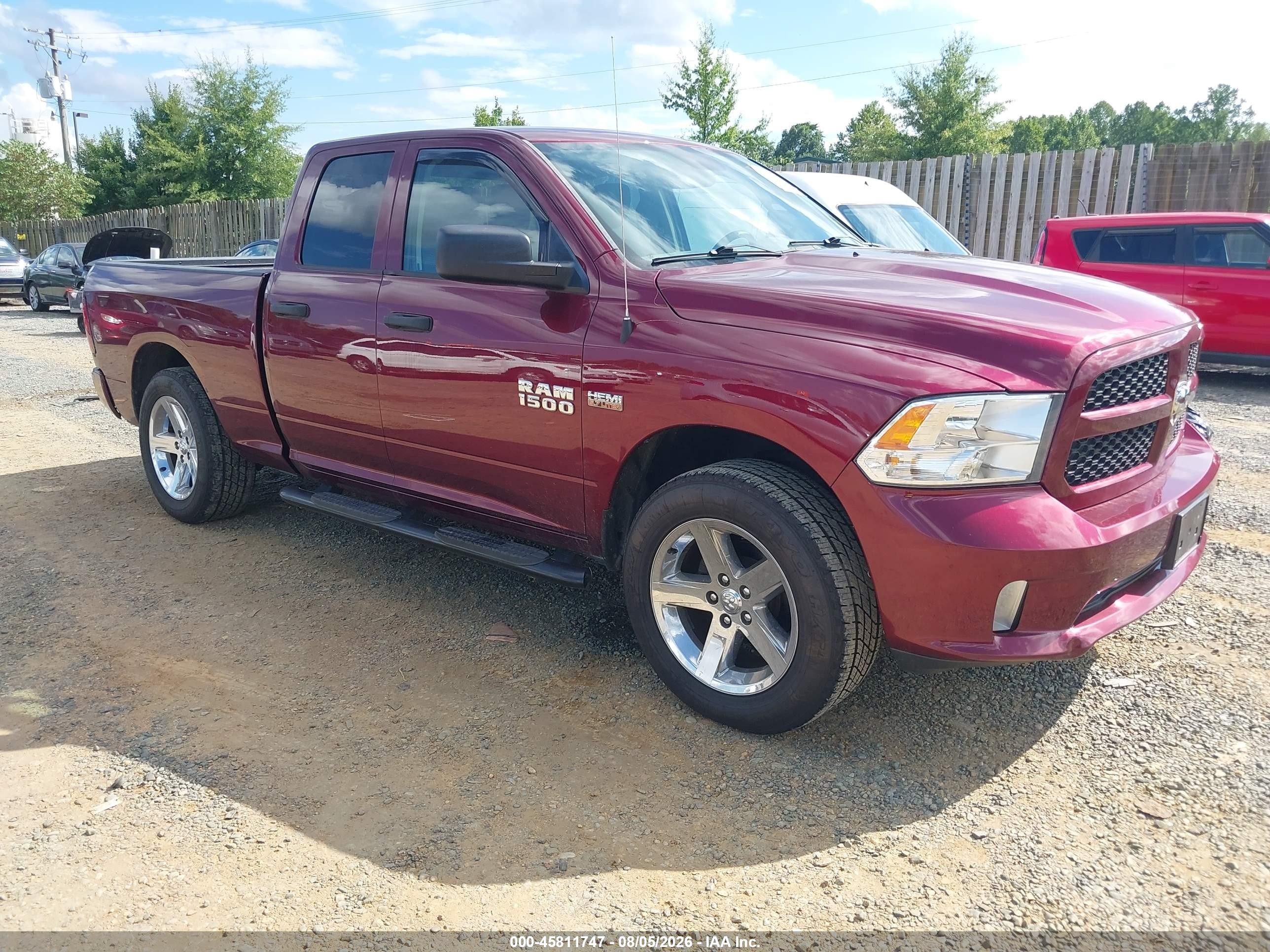 2016 Ram 1500 Express, VIN 1C6RR7FT7GS388020 — Side