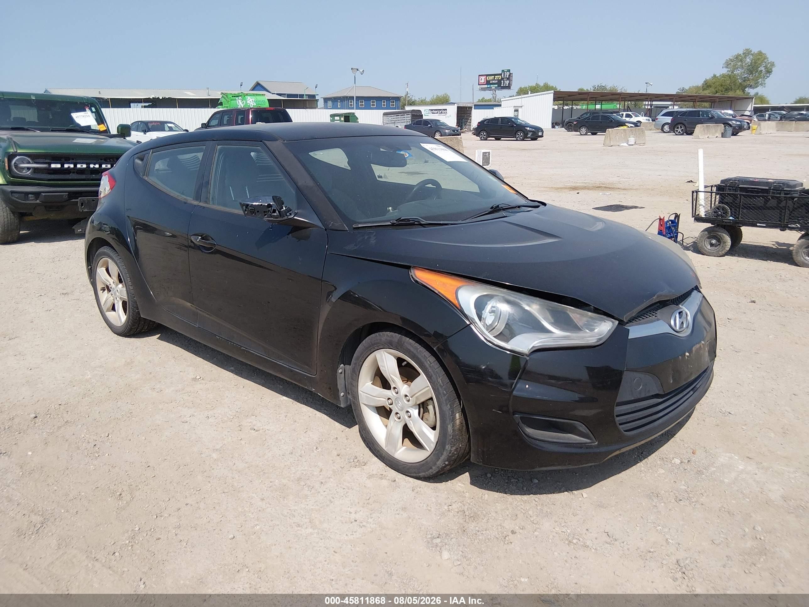 2013 Hyundai Veloster w/Black Int, VIN KMHTC6AD2DU090383 — Normal wear