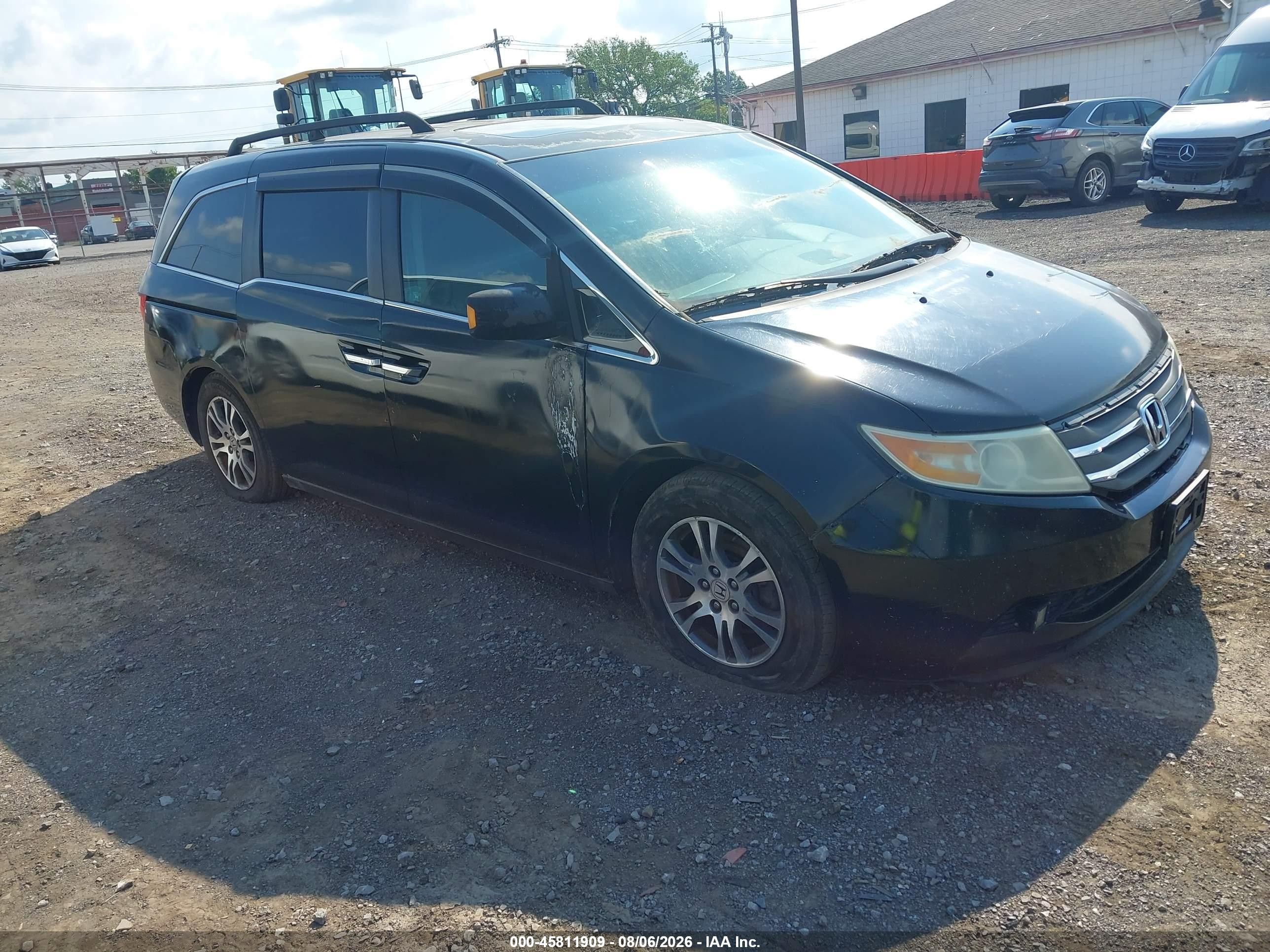 2011 Honda Odyssey EX-L, VIN 5FNRL5H65BB018471 — Normal wear