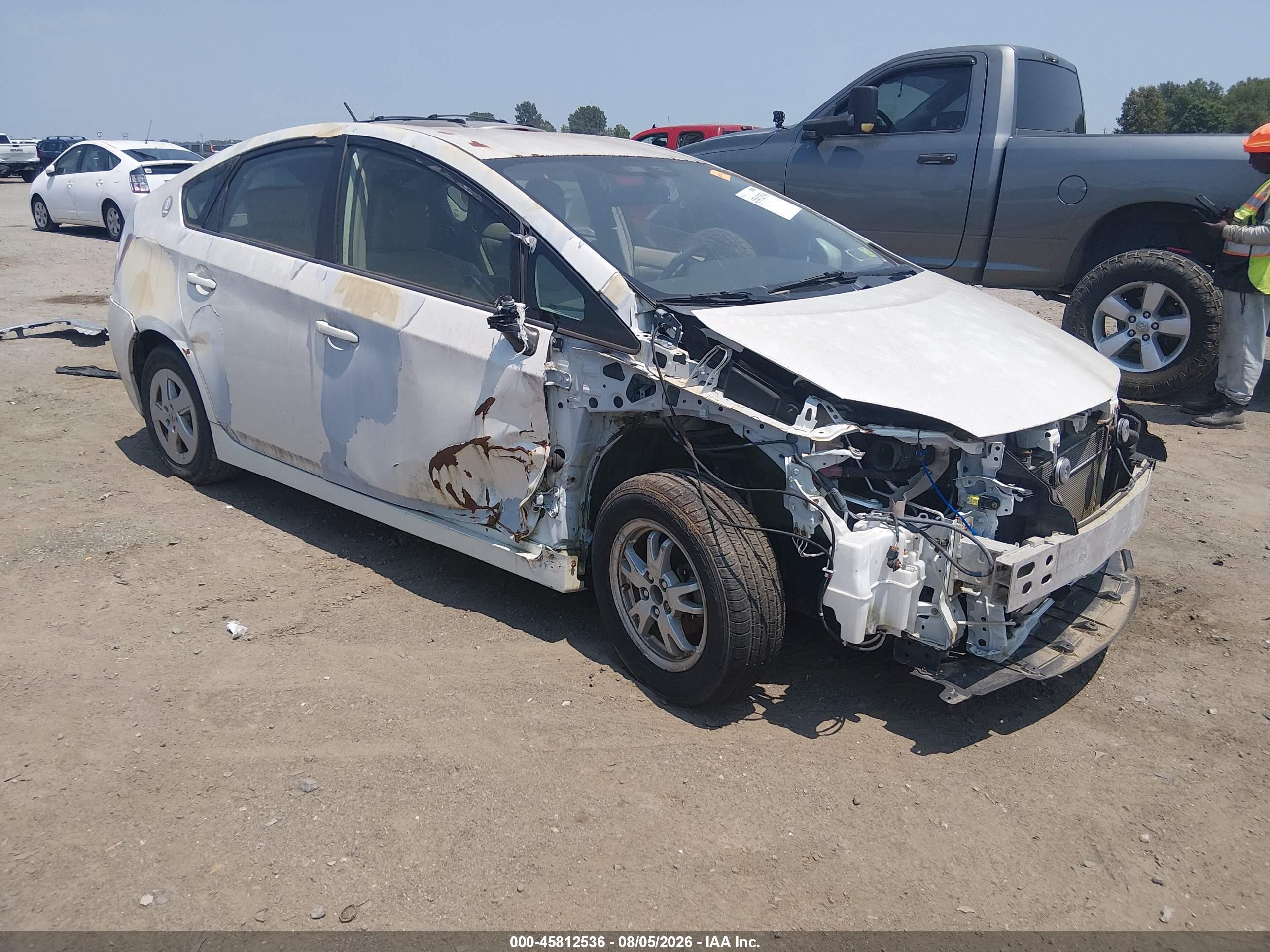 2010 Toyota Prius III, VIN JTDKN3DU2A0041210 — Normal wear