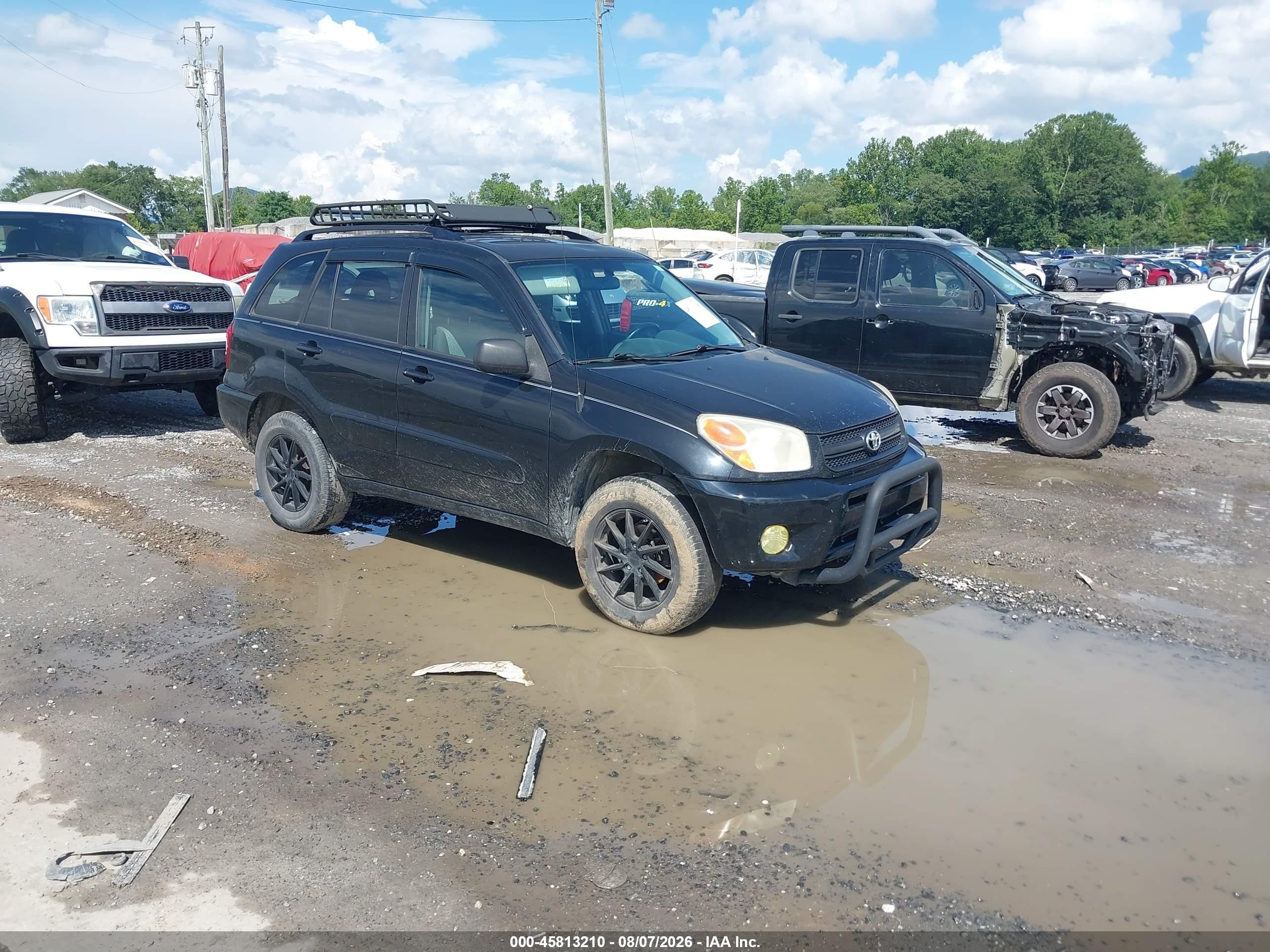 2005 Toyota RAV4, VIN JTEHD20V856040468 — Normal wear