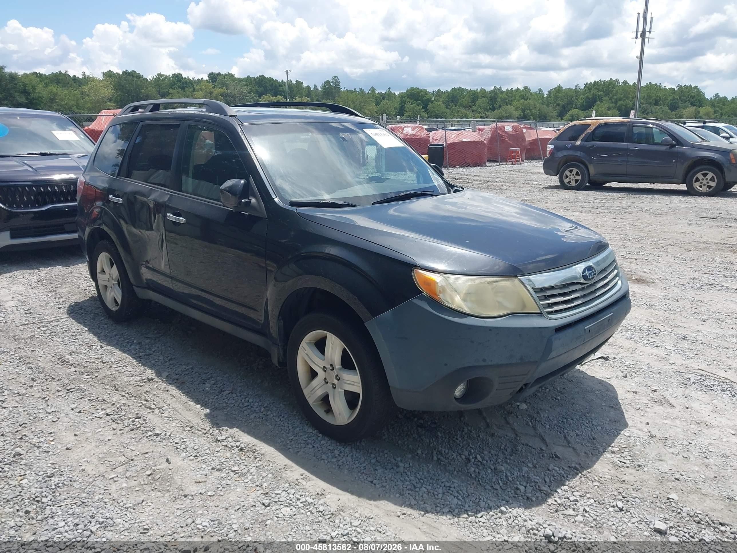 2009 Subaru Forester X, VIN JF2SH63689H791897 — Бок