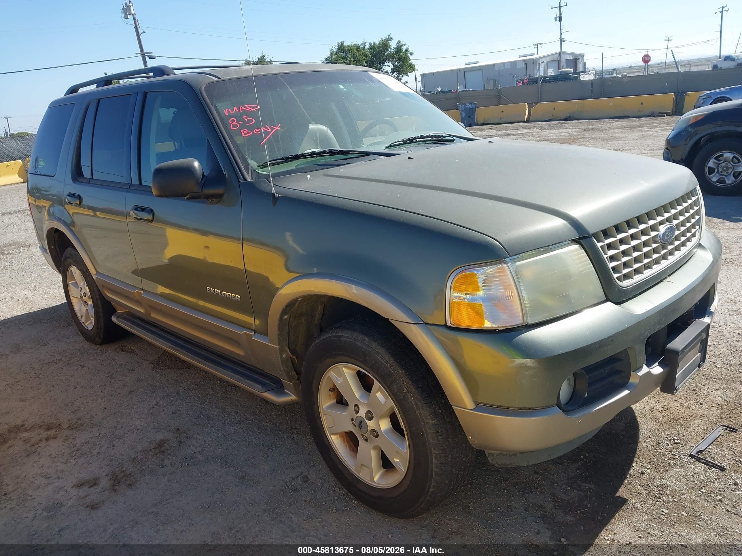 2004 Ford Explorer Eddie Bauer, VIN 1FMZU74K44UA71017 — Normal wear