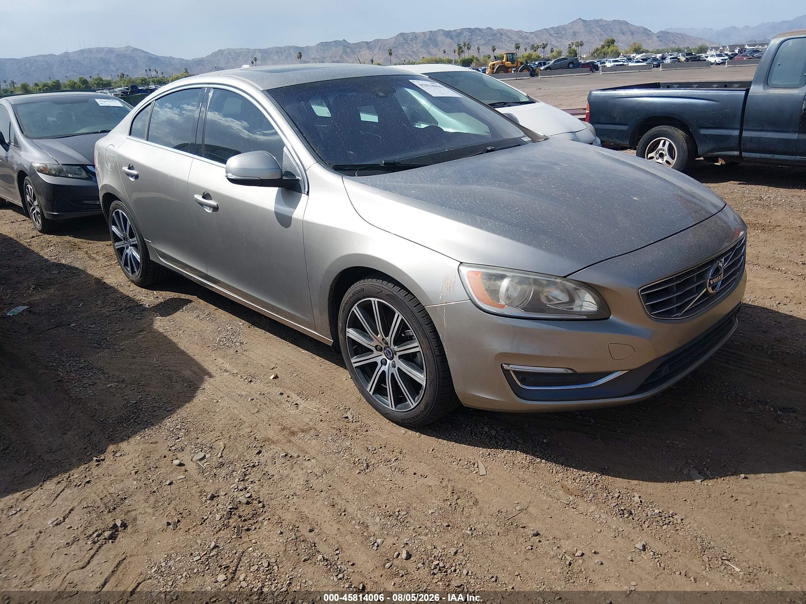 2016 Volvo S60 T5 Drive-E Premier, VIN LYV402FK9GB098383 — Normal wear