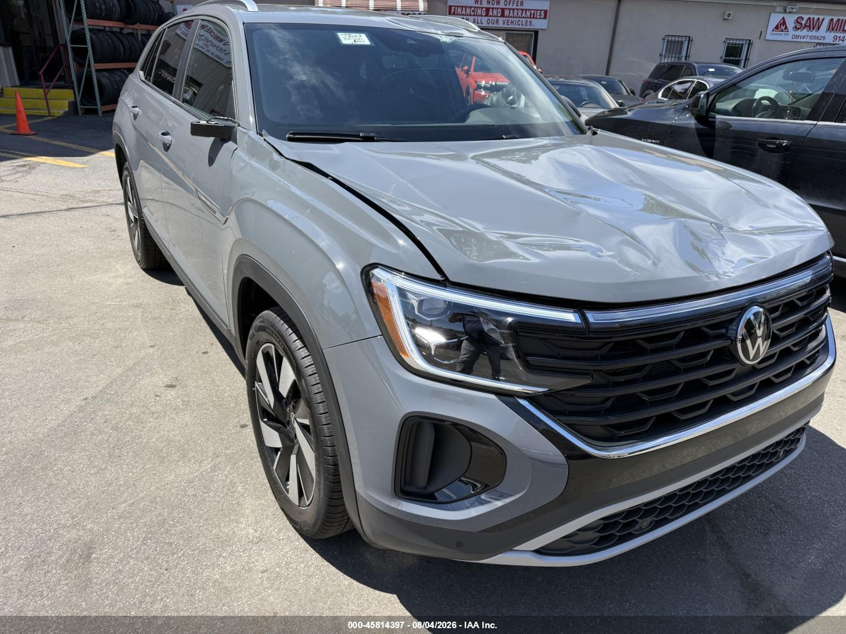 2026 Volkswagen Atlas SE, VIN 1V2KC2CA1TC214657 — Перед