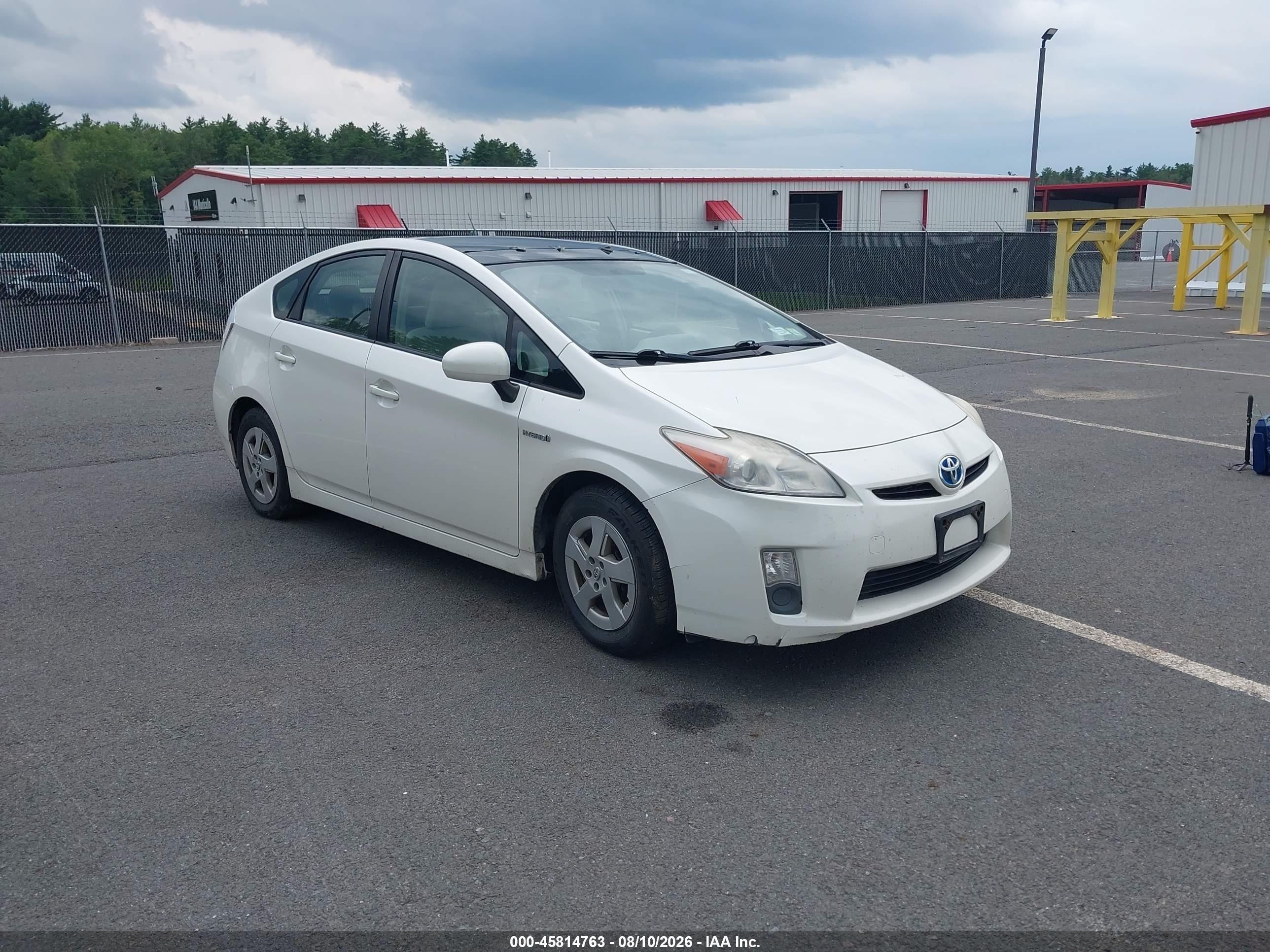 2011 Toyota Prius III, VIN JTDKN3DU2B5348610 — Normal wear
