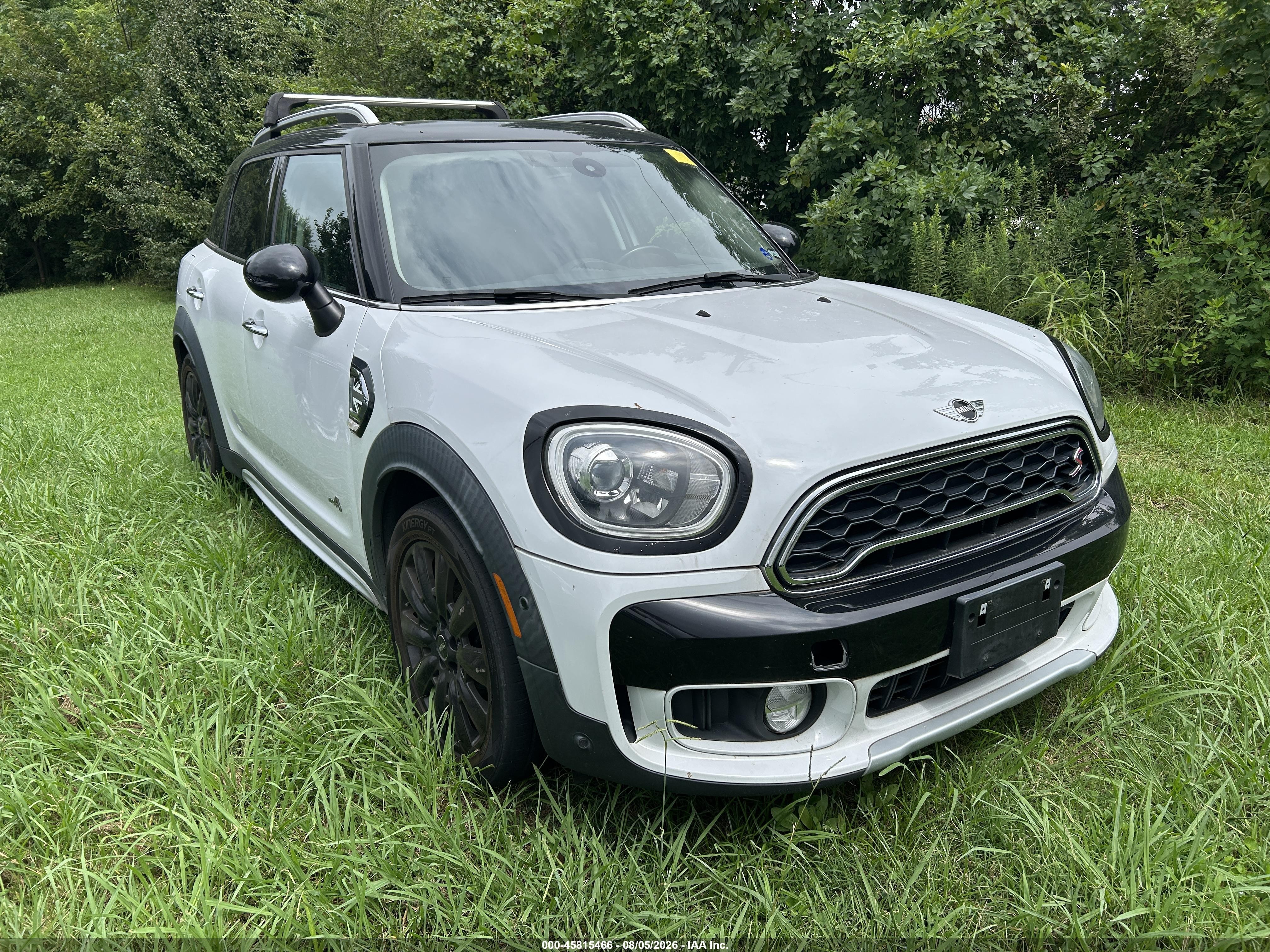 2017 MINI Countryman Cooper S, VIN WMZYT5C32H3D81375 — Normal wear