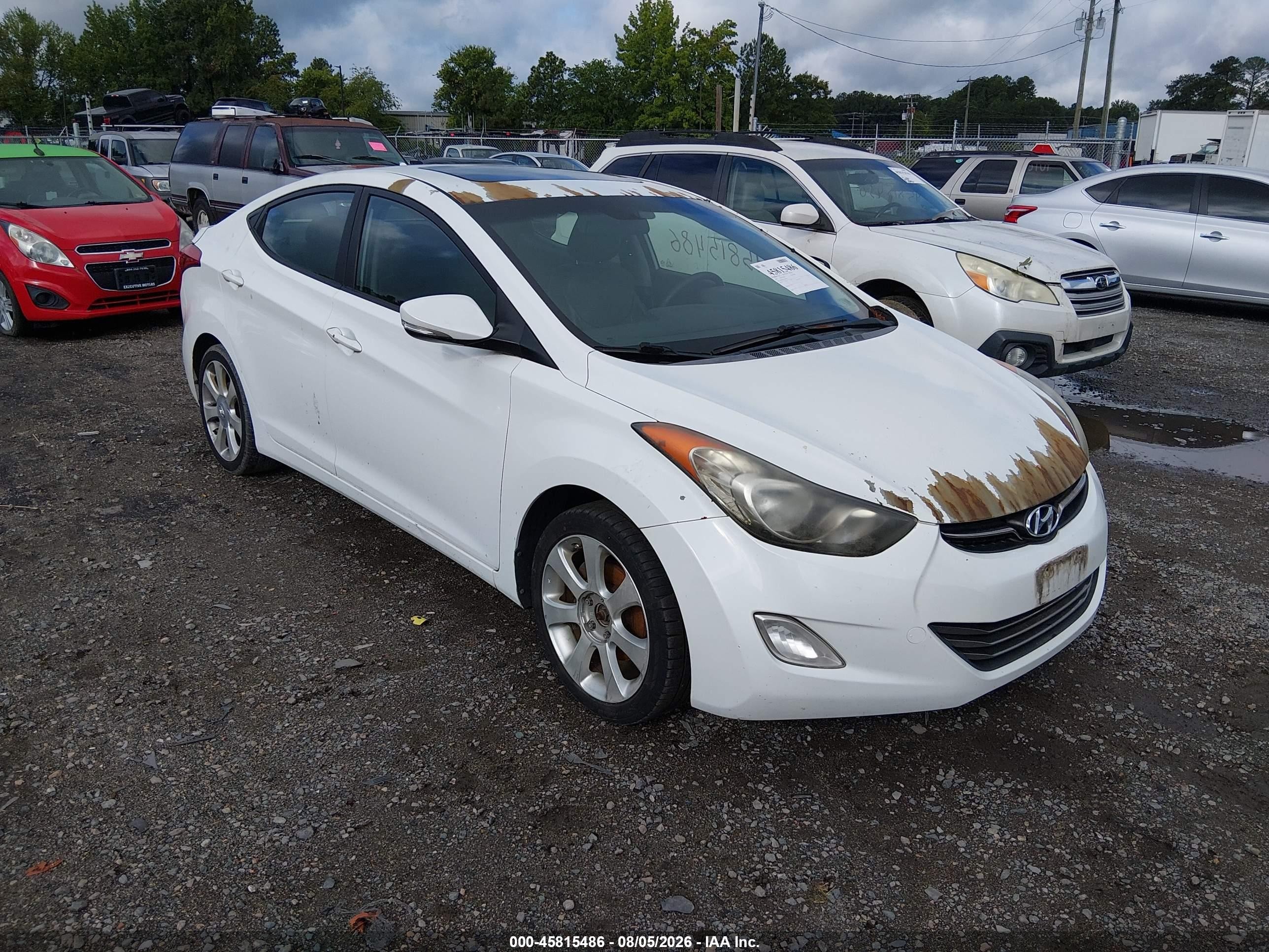 2012 Hyundai Elantra Limited, VIN 5NPDH4AE2CH090710 — Normal wear