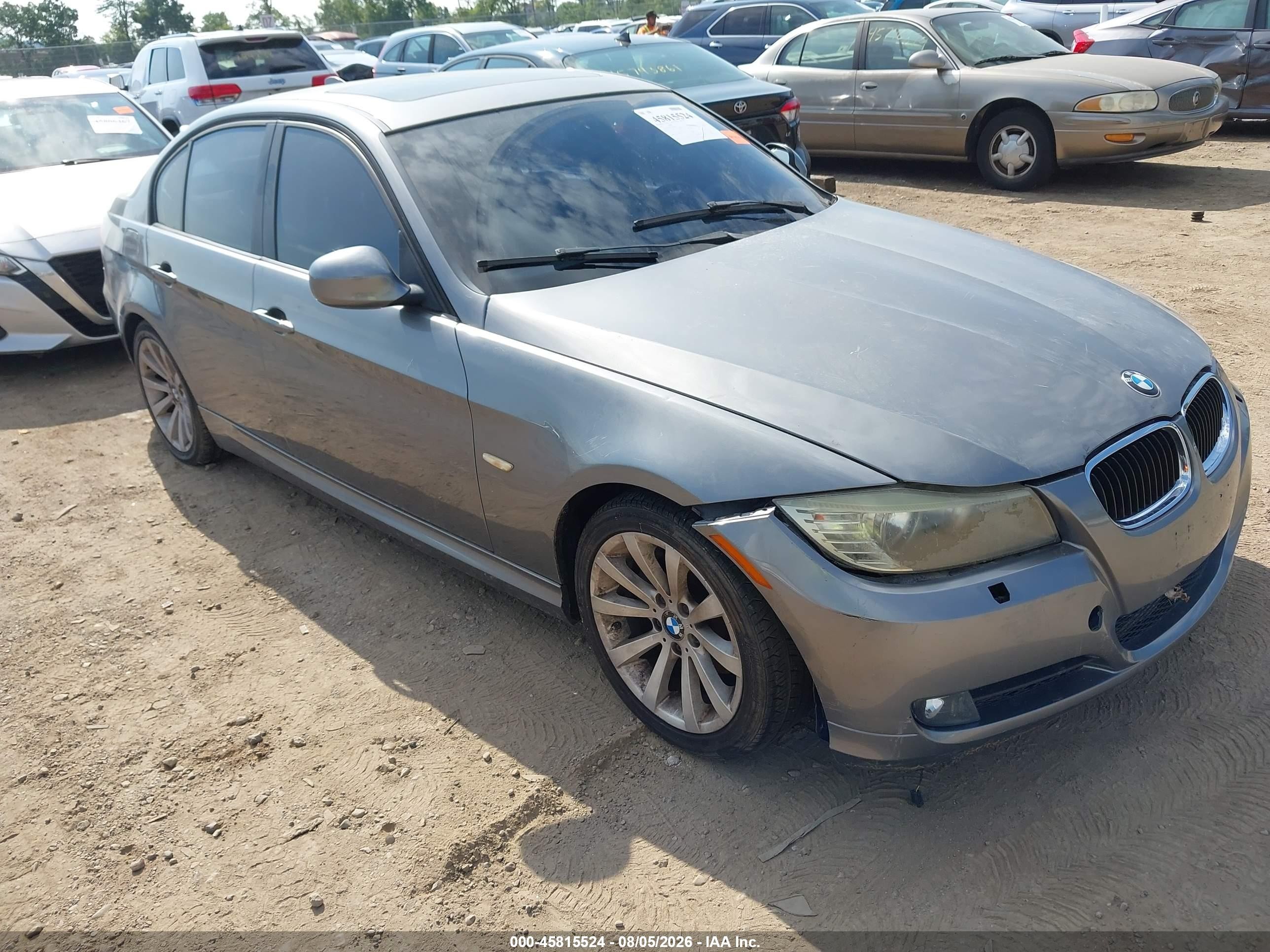 2011 BMW 3 Series 328i, VIN WBAPH7C58BE678764 — Normal wear