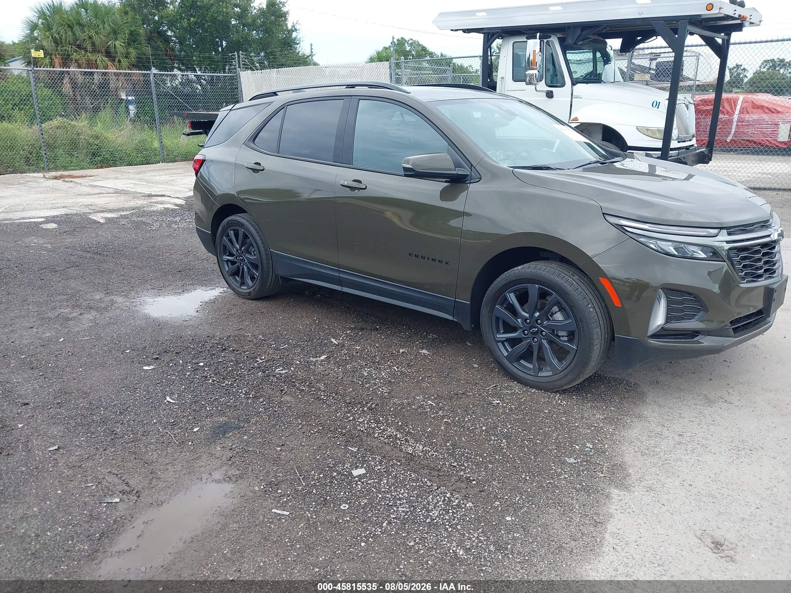 2023 Chevrolet Equinox RS, VIN 3GNAXWEG4PL186817 — Normal wear