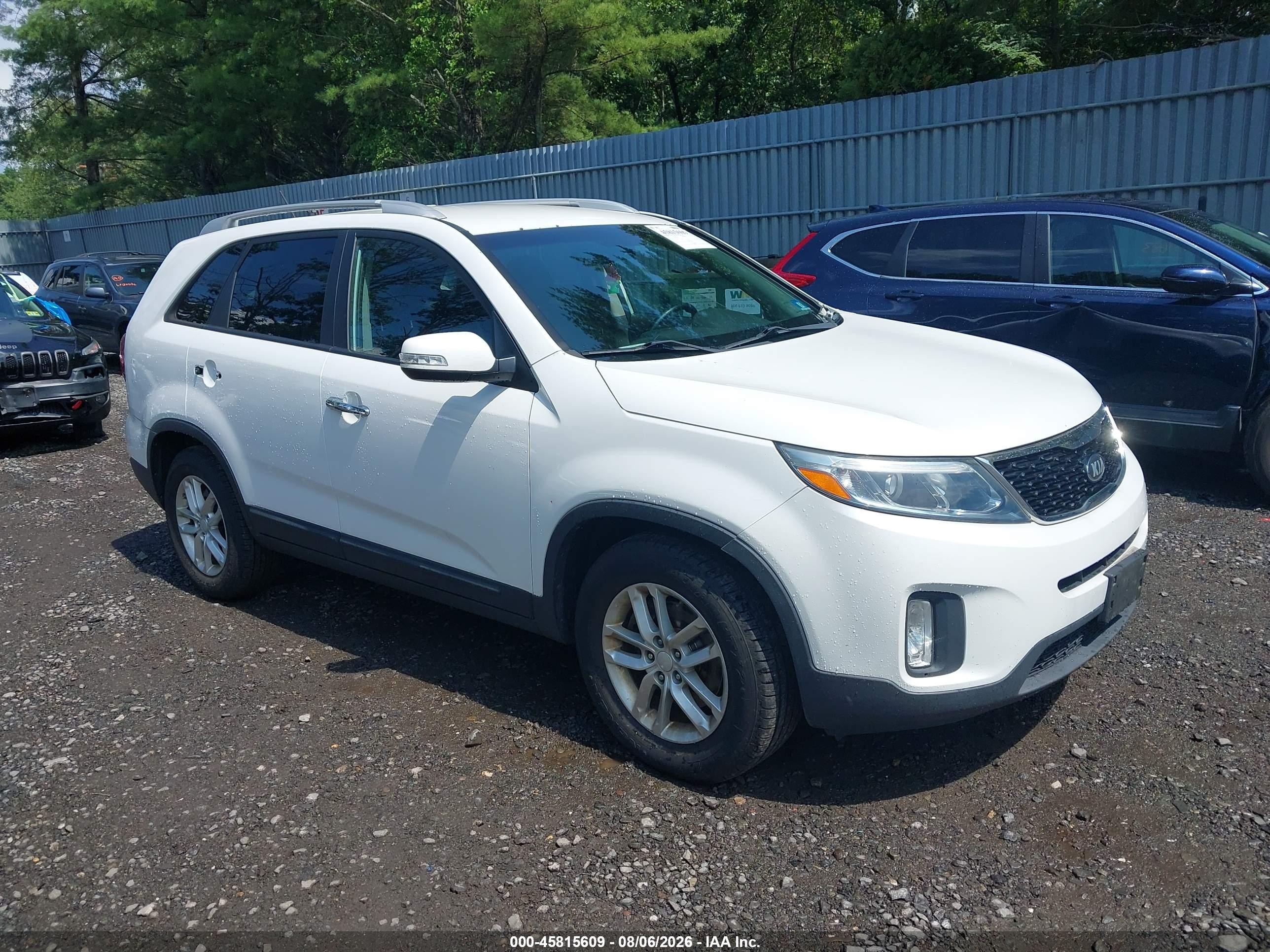 2014 Kia Sorento LX, VIN 5XYKT3A64EG503701 — Обычный износ