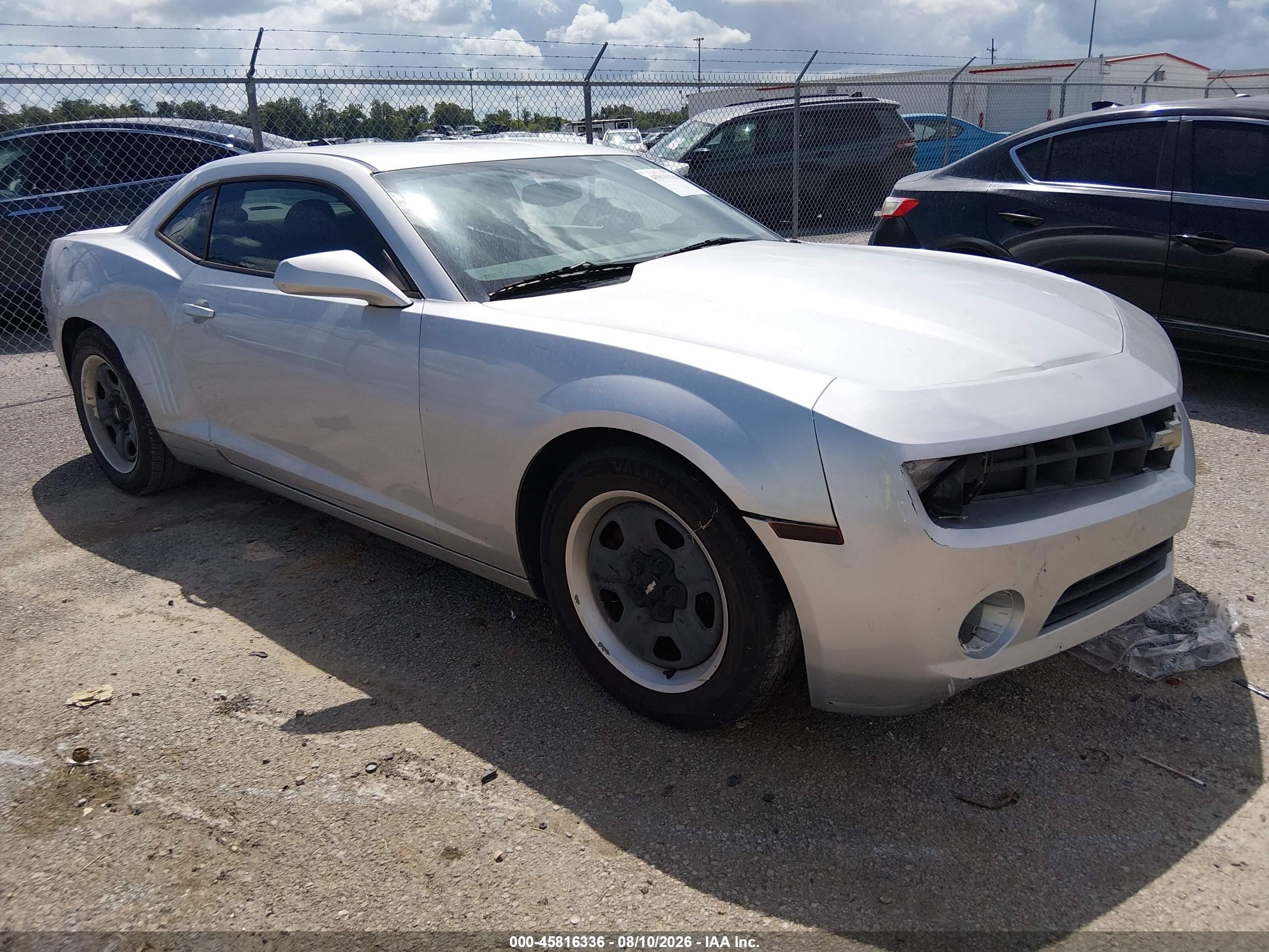 2011 Chevrolet Camaro 2LS, VIN 2G1FA1ED4B9200759 — Normal wear