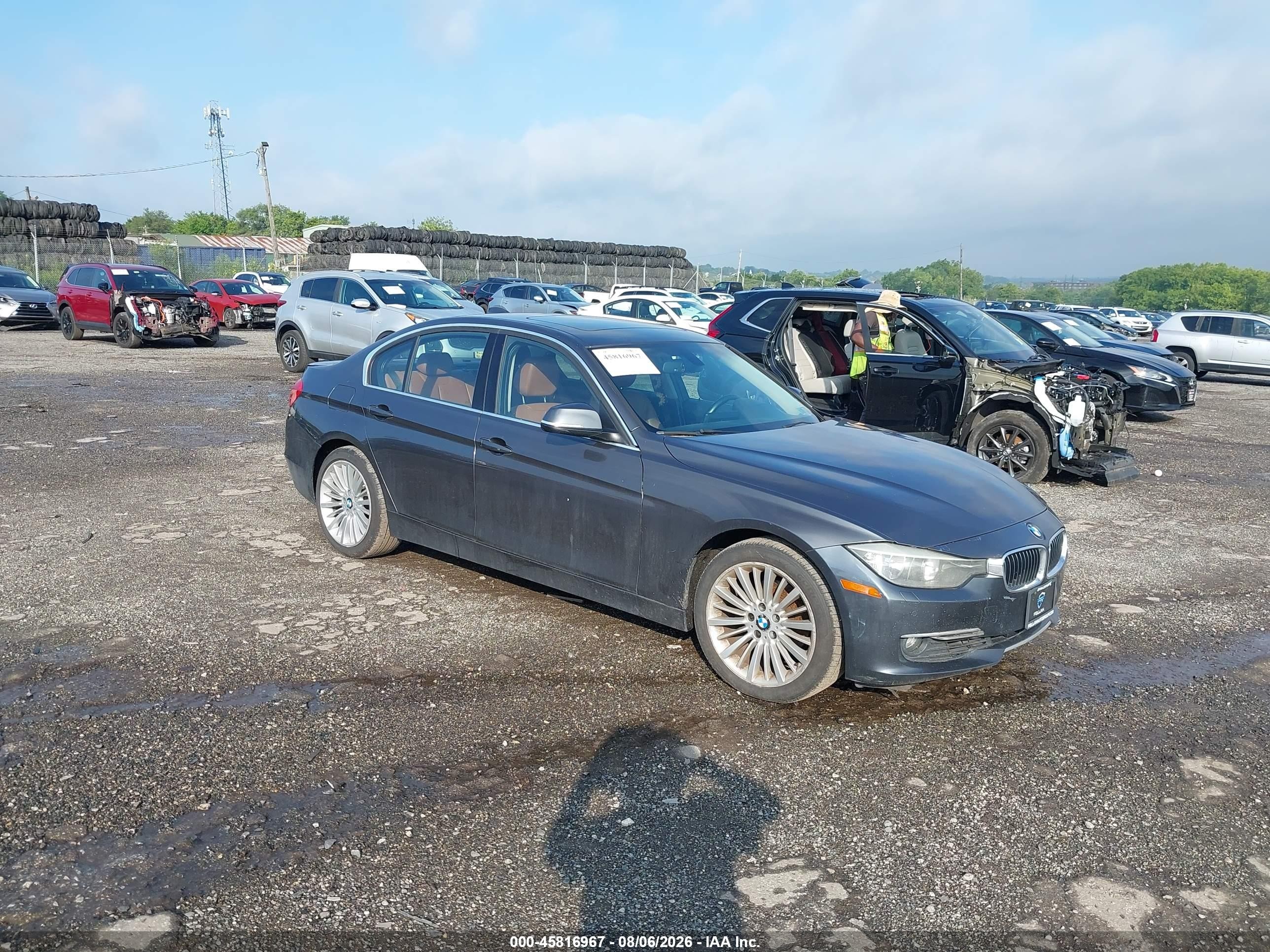2014 BMW 3 Series 328i xDrive, VIN WBA3B5G5XENS10182 — Front end