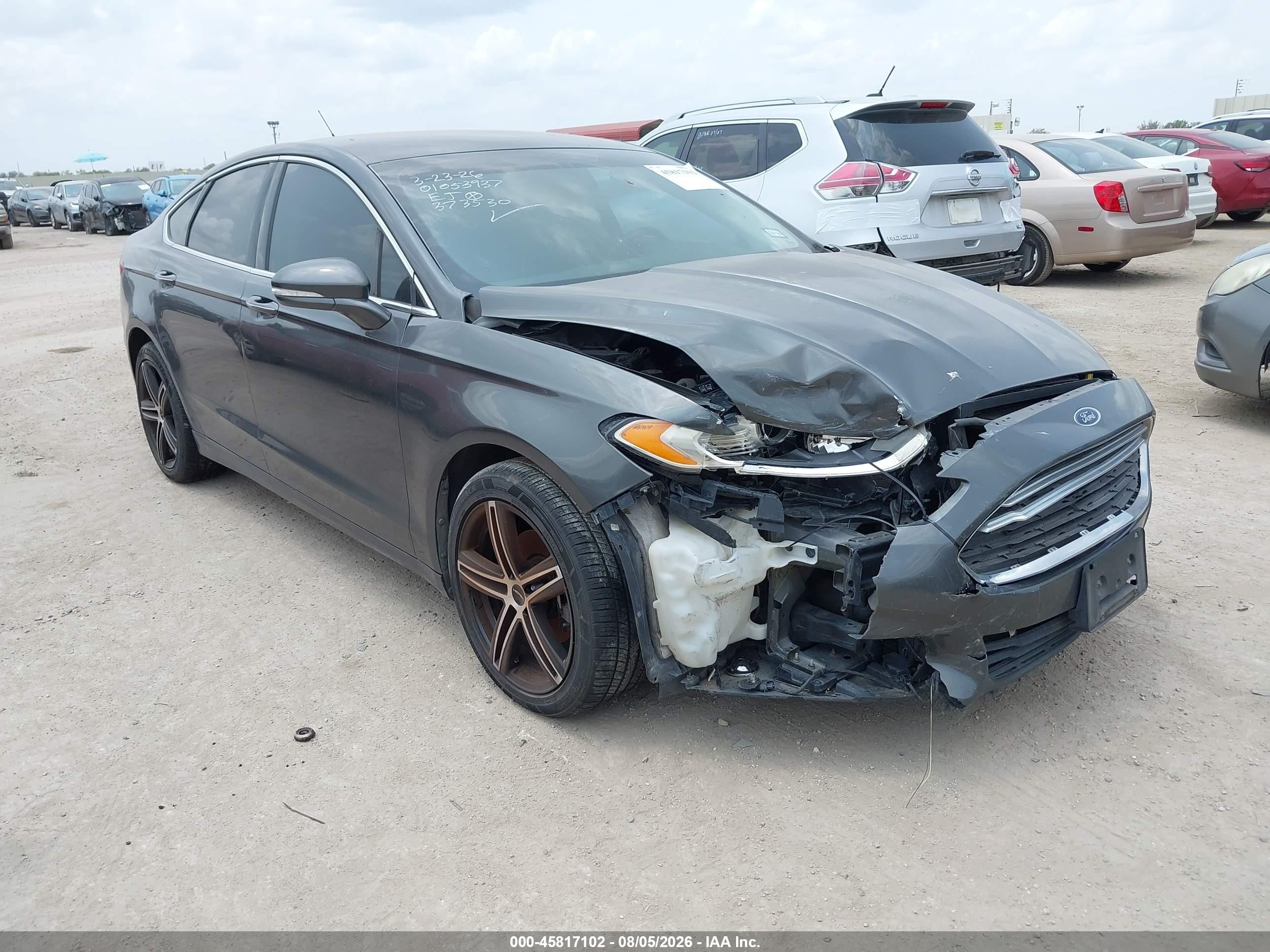 2016 Ford Fusion SE, VIN 3FA6P0T96GR373530 — Normal wear